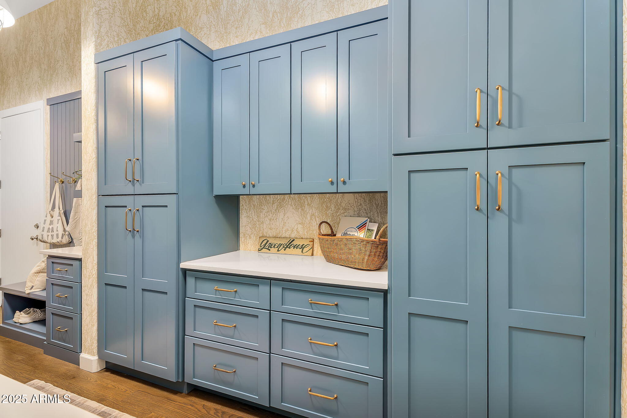 4037 E MINTON Circle