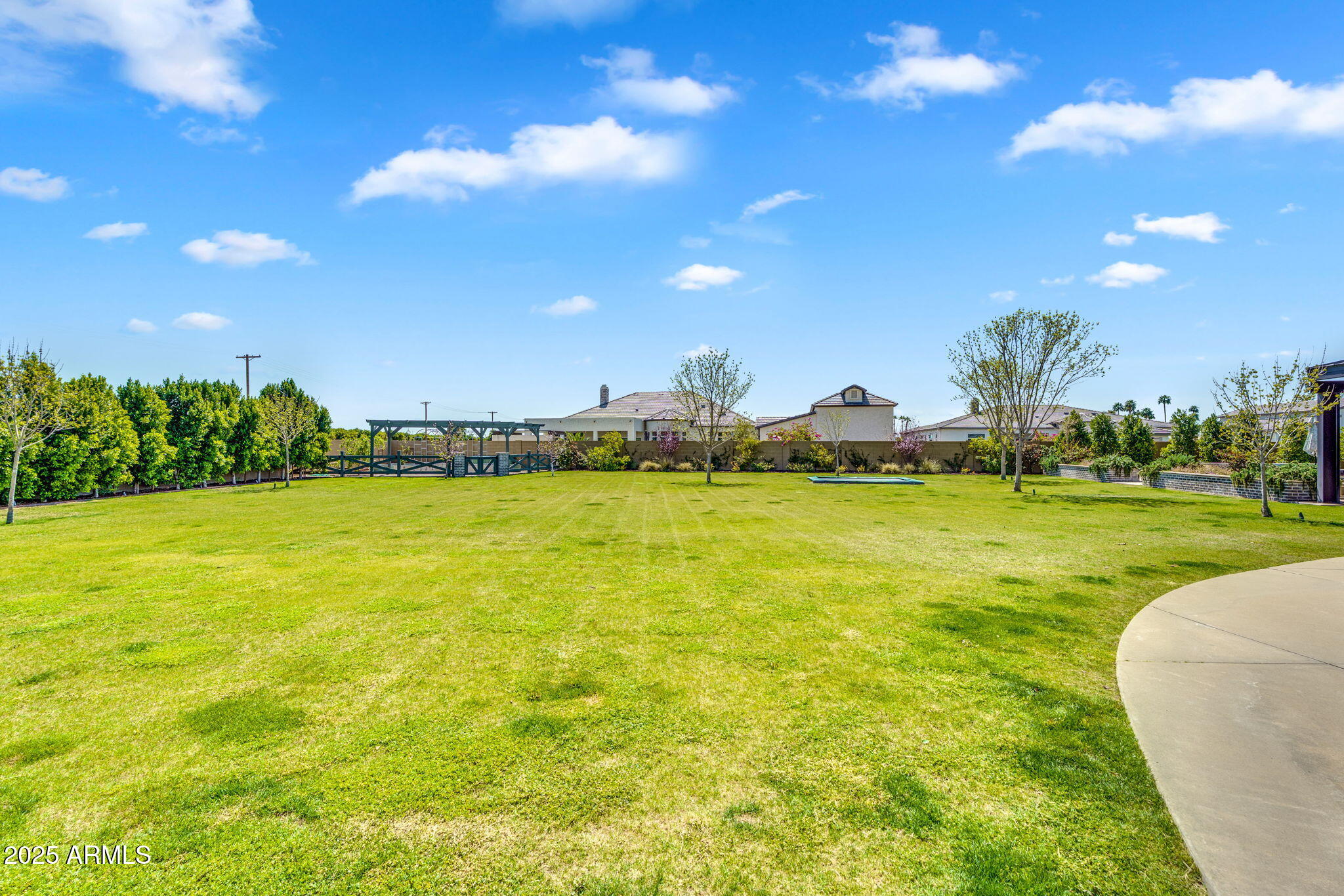 4037 E MINTON Circle