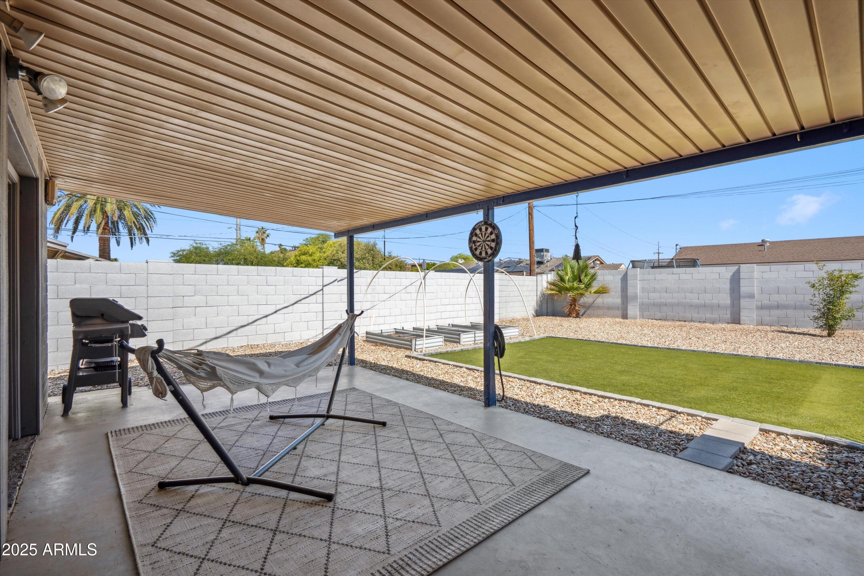 1212 E ECHO Lane