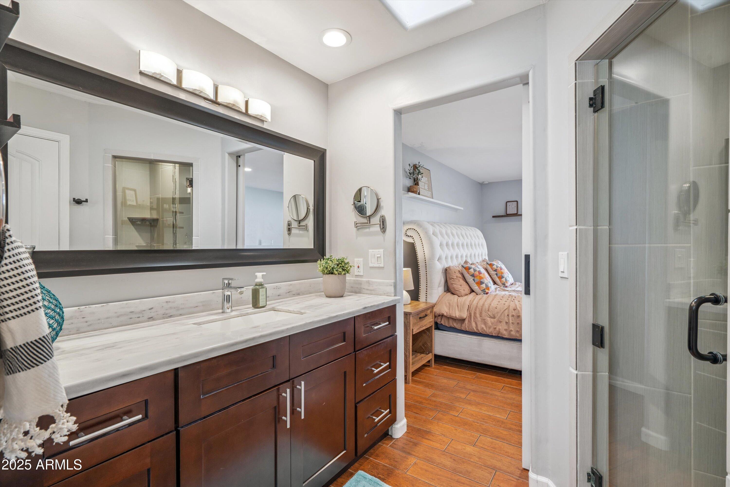 1212 E ECHO Lane