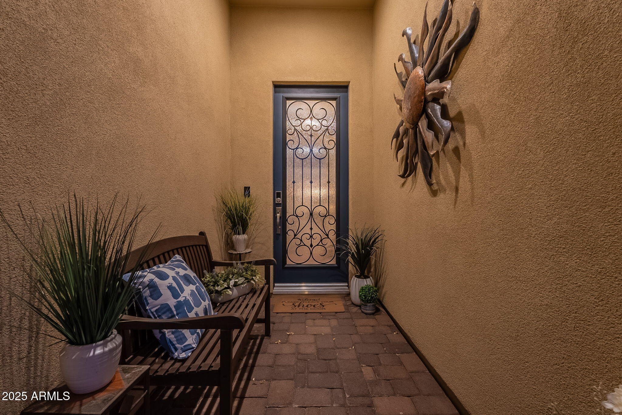 429 E VETERANS Way