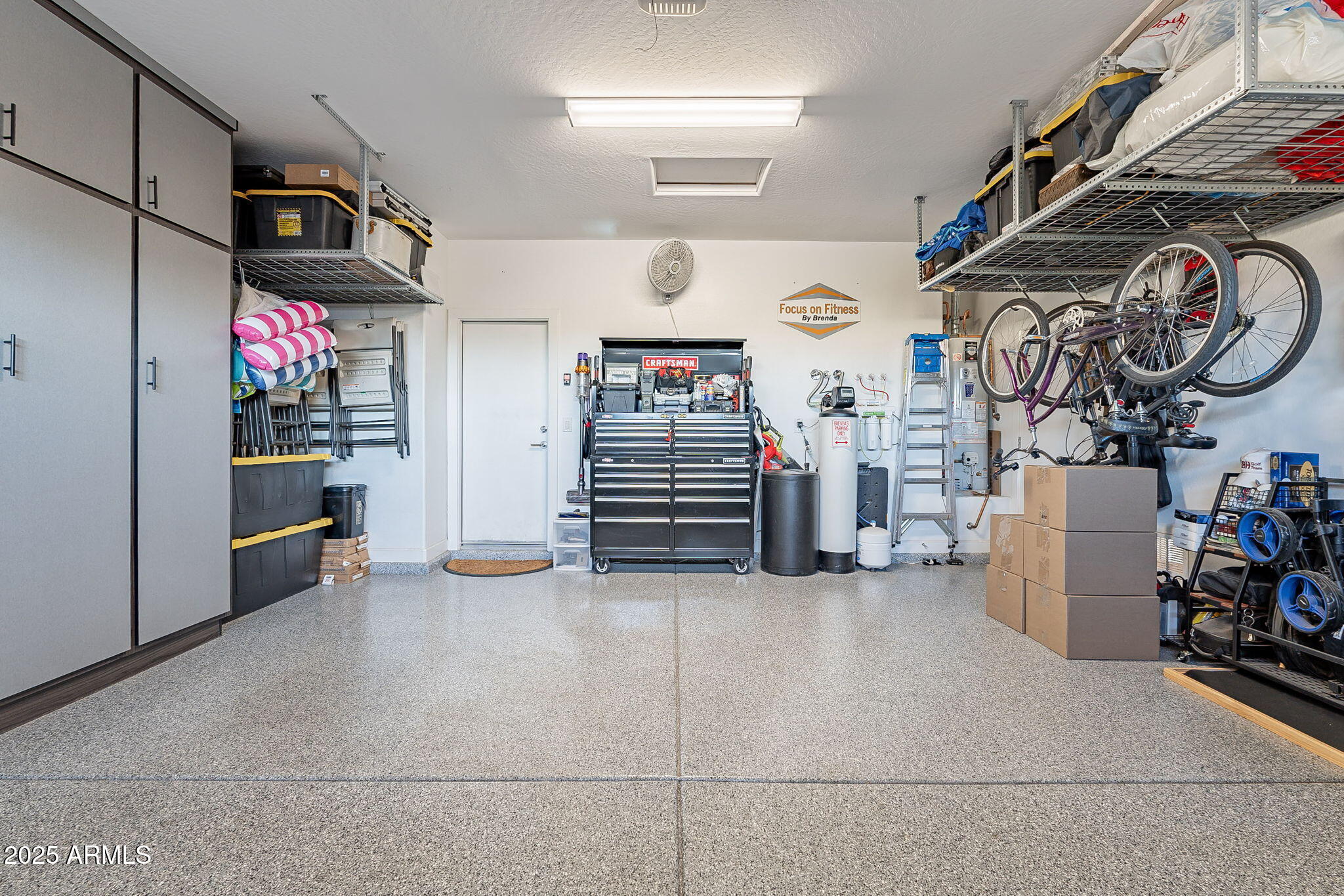 429 E VETERANS Way