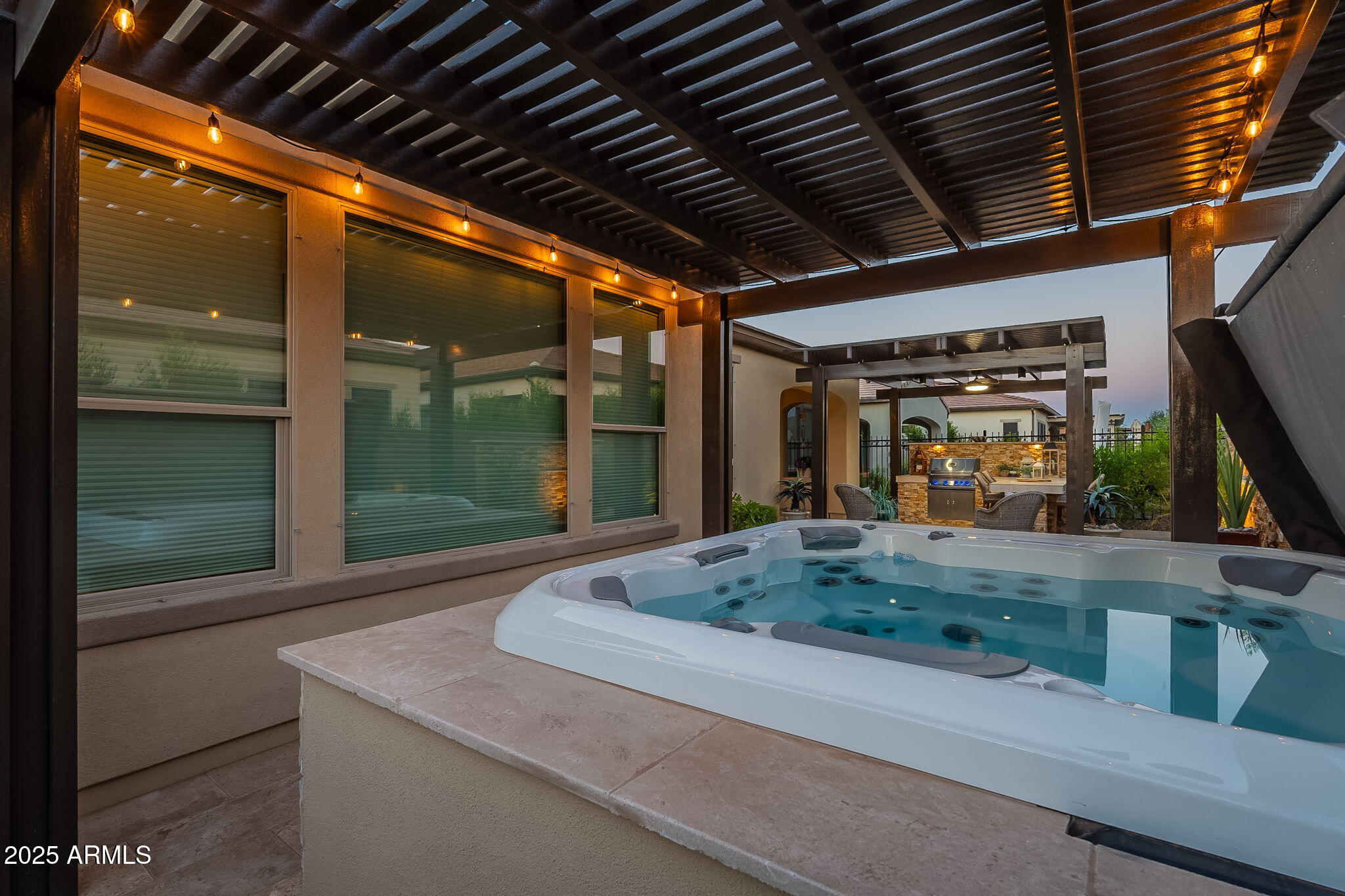 429 E VETERANS Way