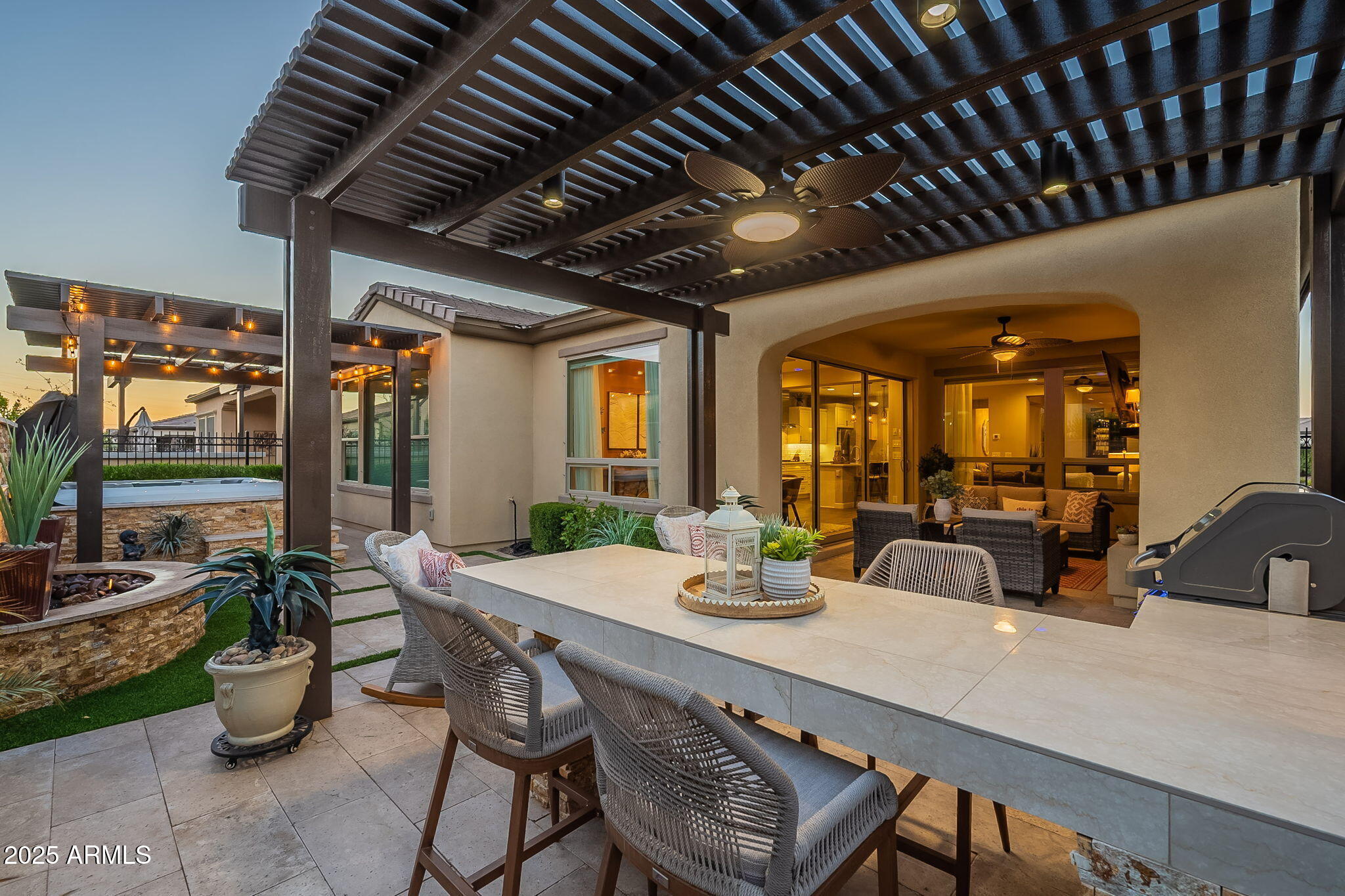 429 E VETERANS Way