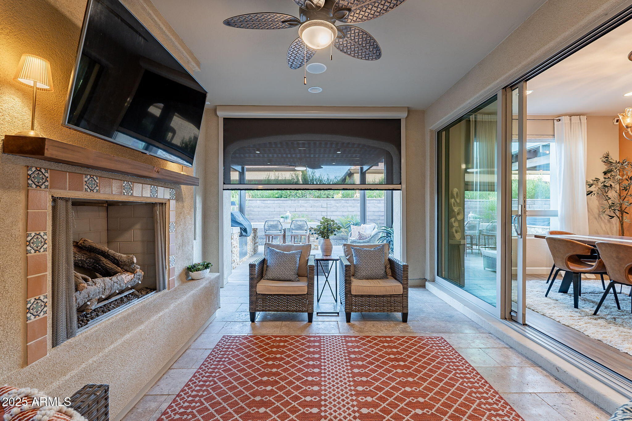 429 E VETERANS Way
