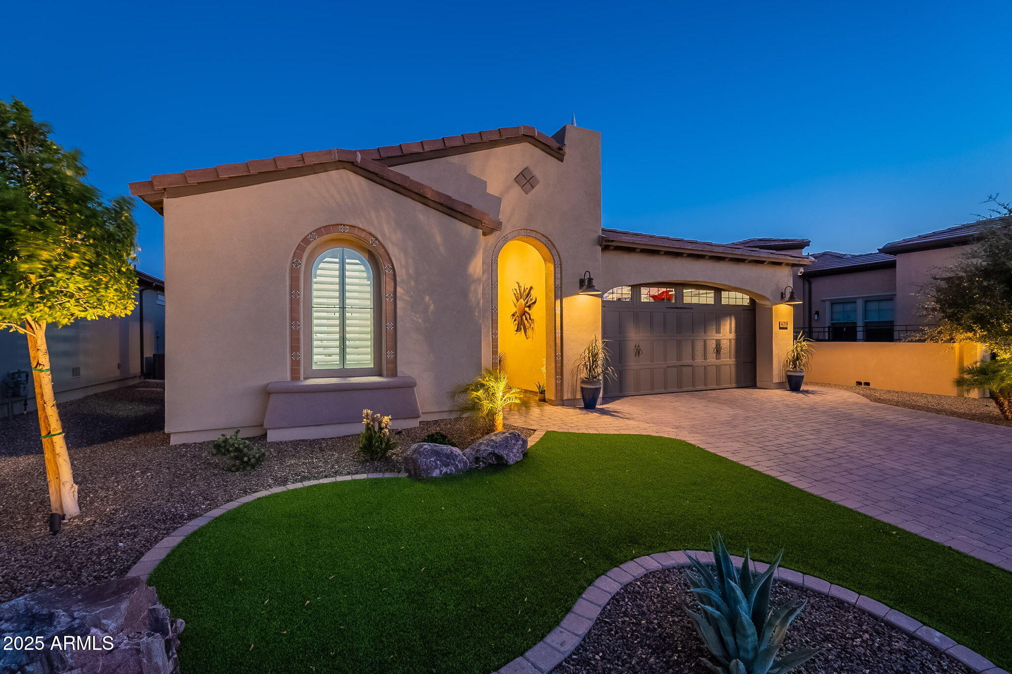 429 E VETERANS Way