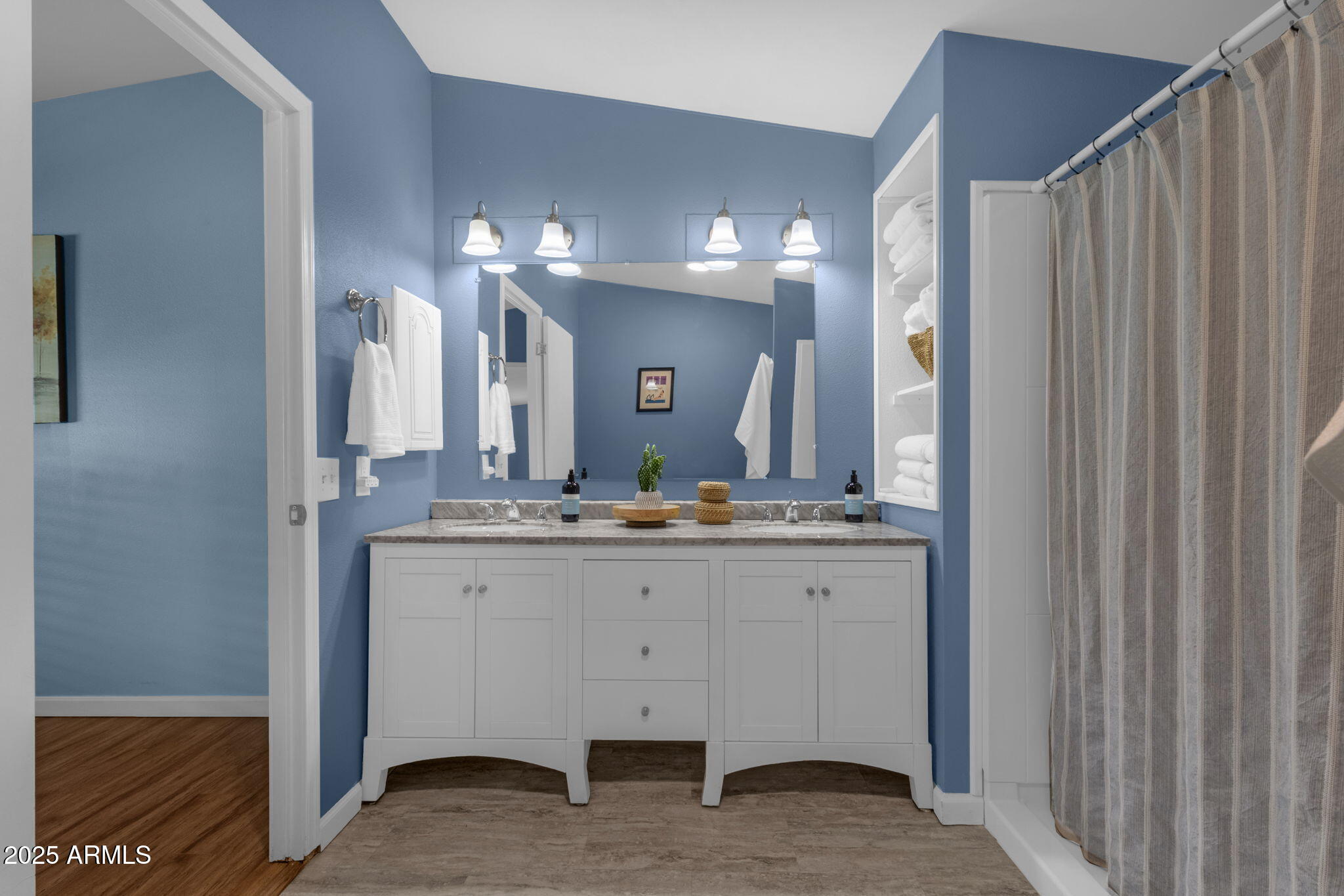 8350 E MCKELLIPS Road, 243