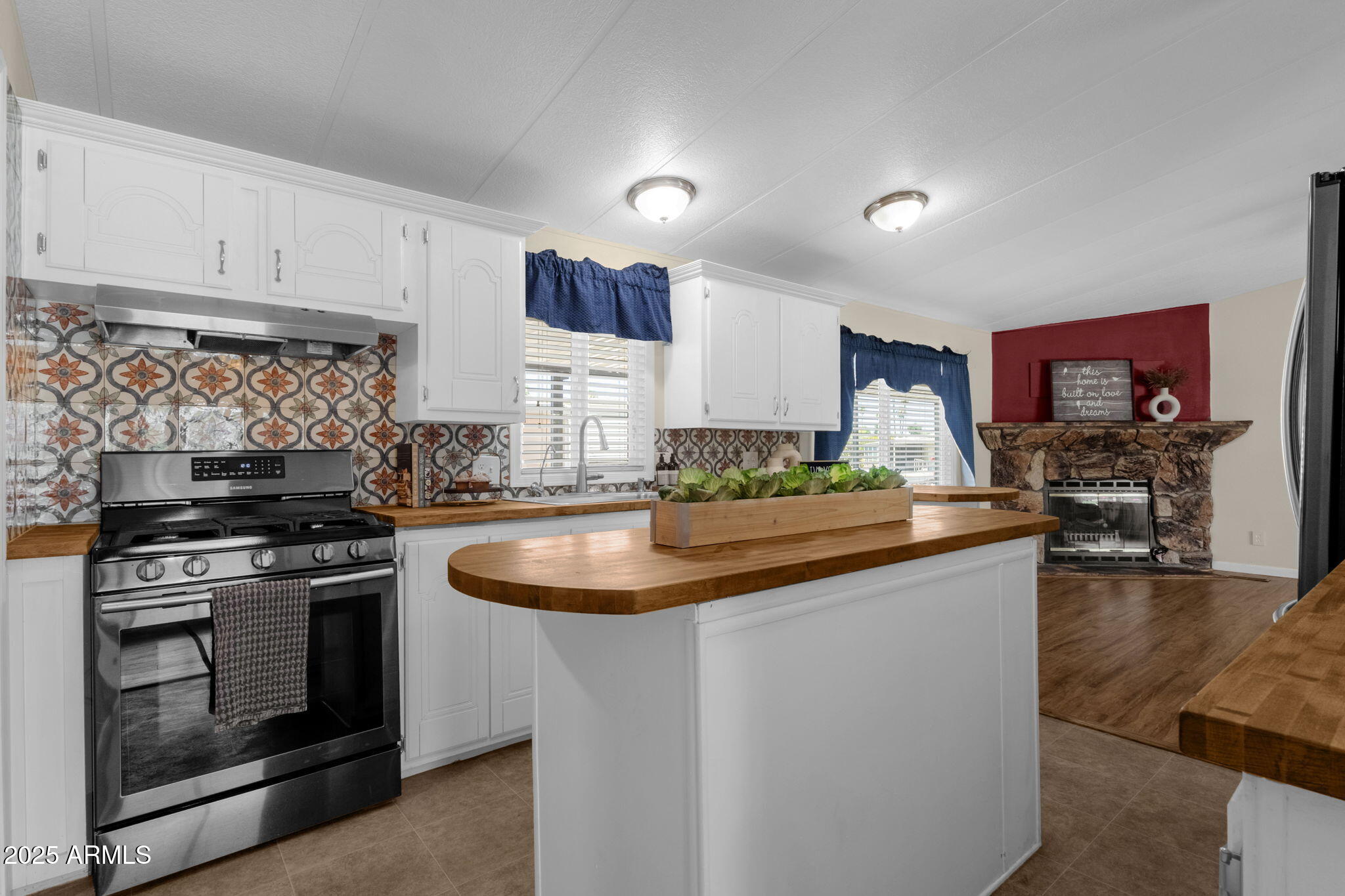 8350 E MCKELLIPS Road, 243