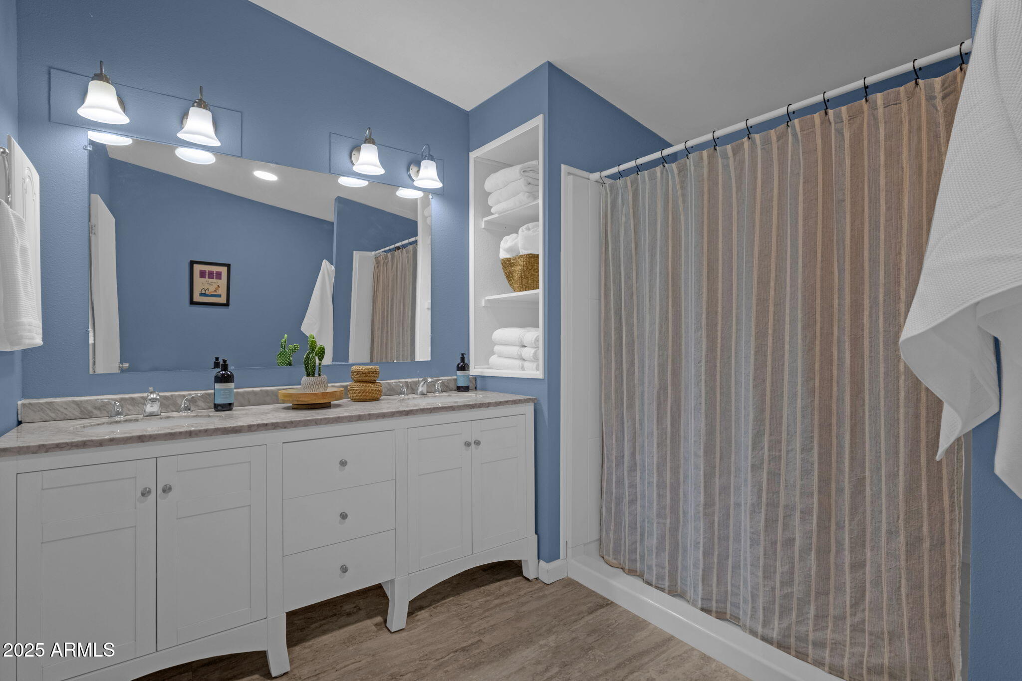 8350 E MCKELLIPS Road, 243