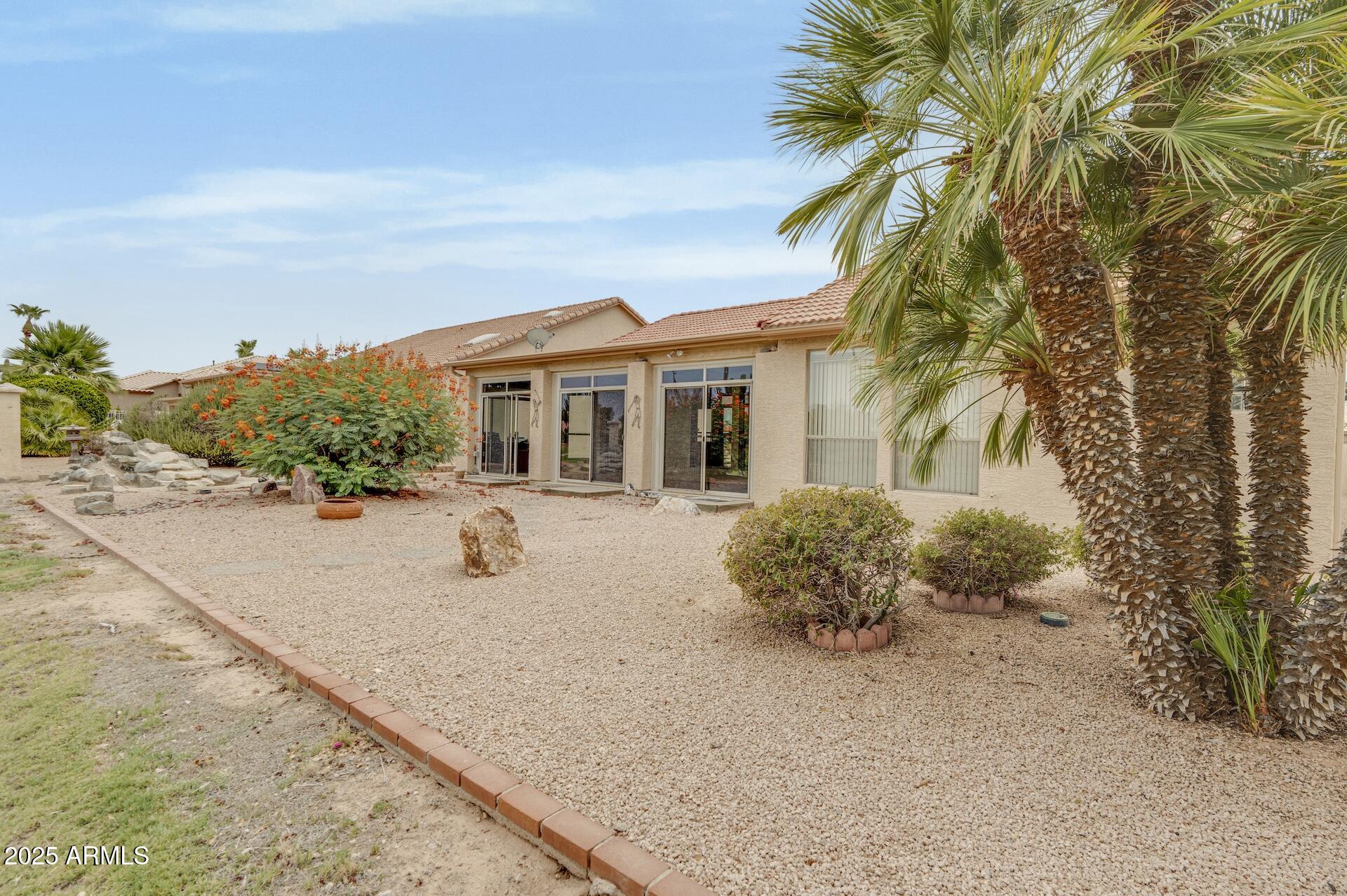 402 W BEECHNUT Place
