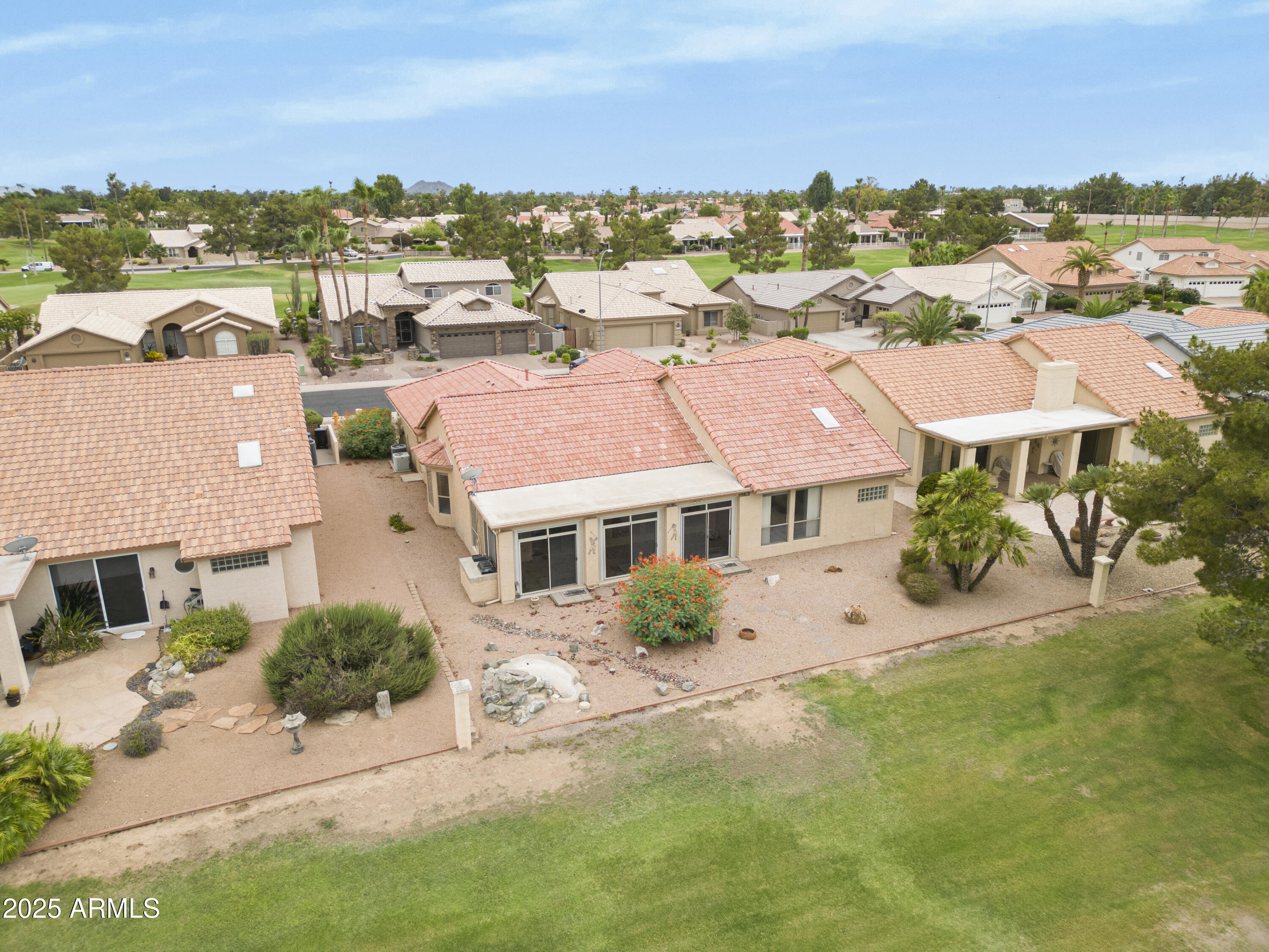 402 W BEECHNUT Place