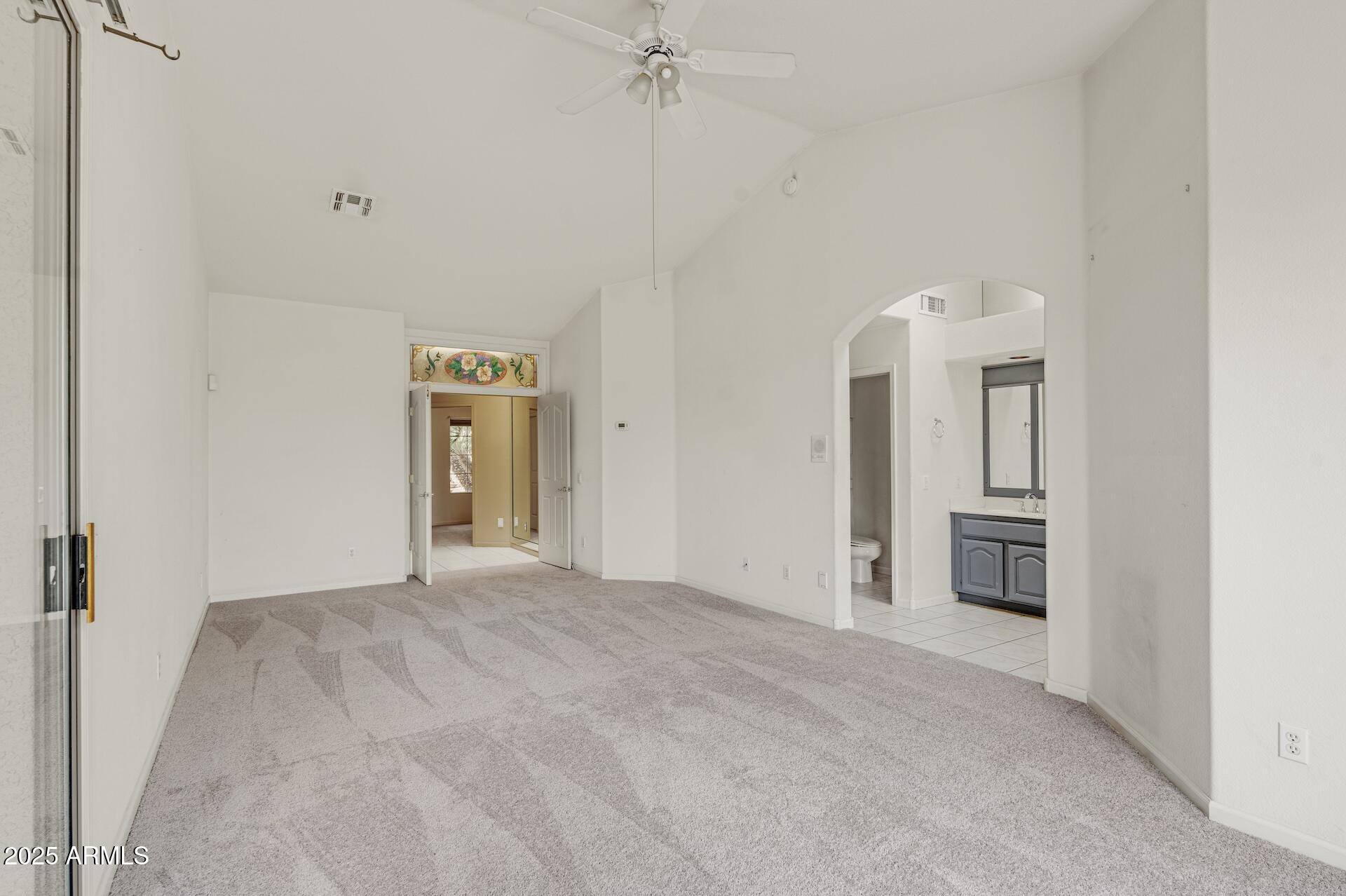 402 W BEECHNUT Place
