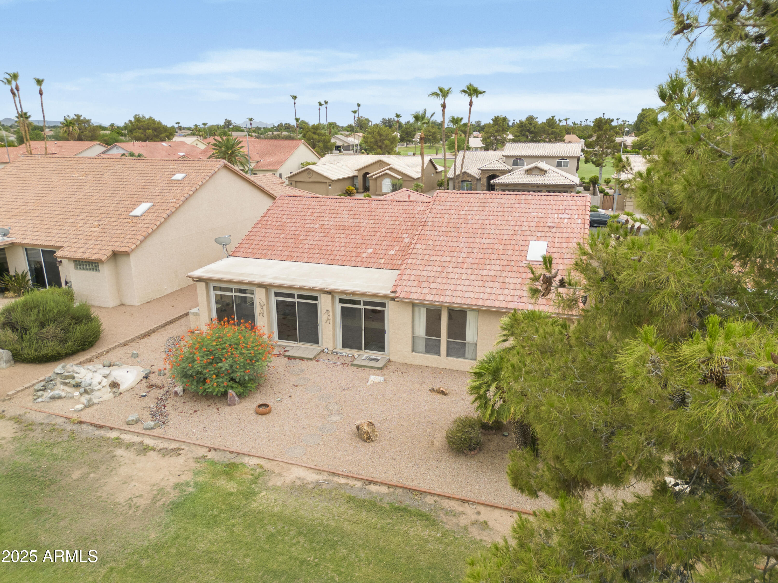 402 W BEECHNUT Place