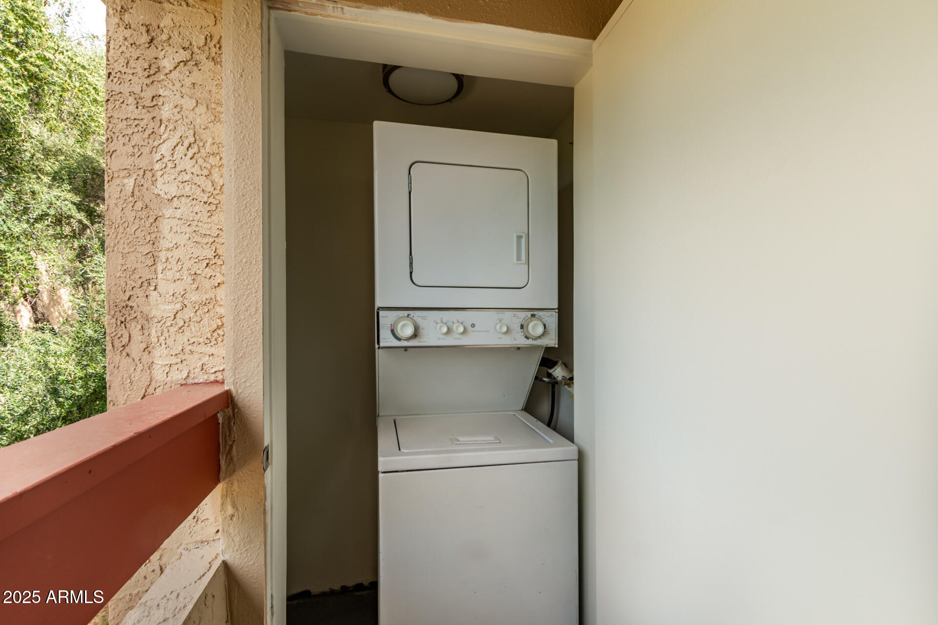 3131 W COCHISE Drive, 252