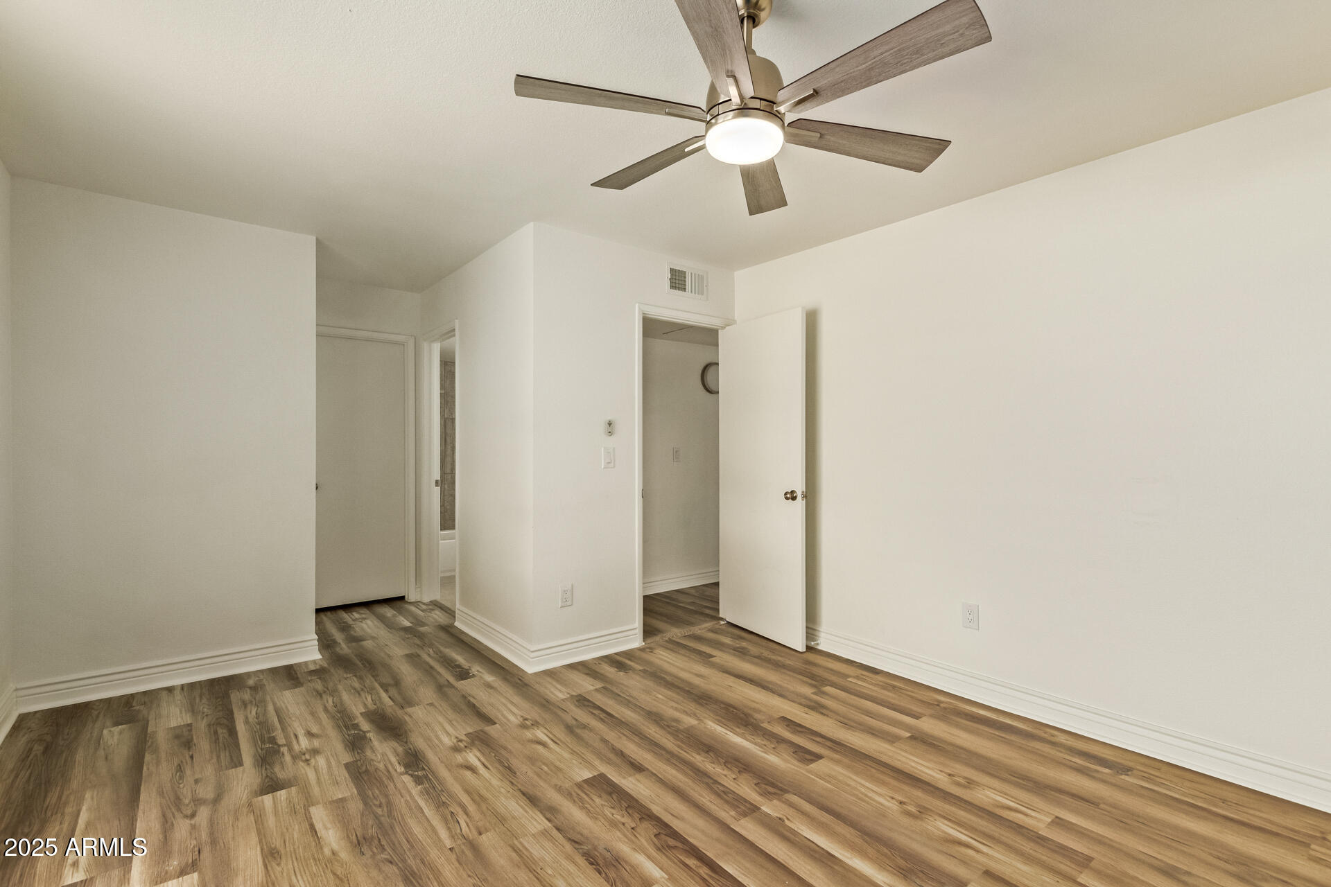 3131 W COCHISE Drive, 252