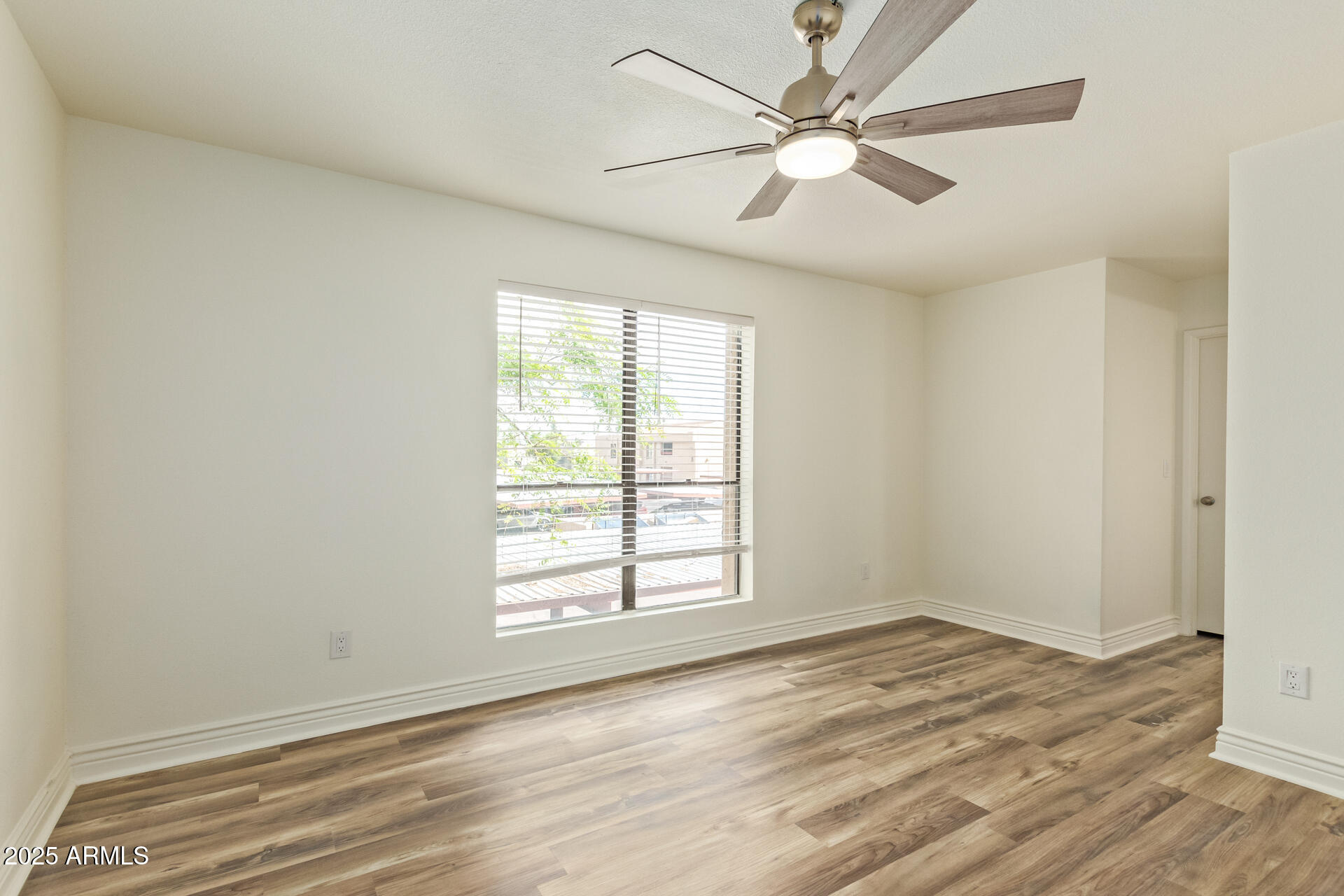 3131 W COCHISE Drive, 252