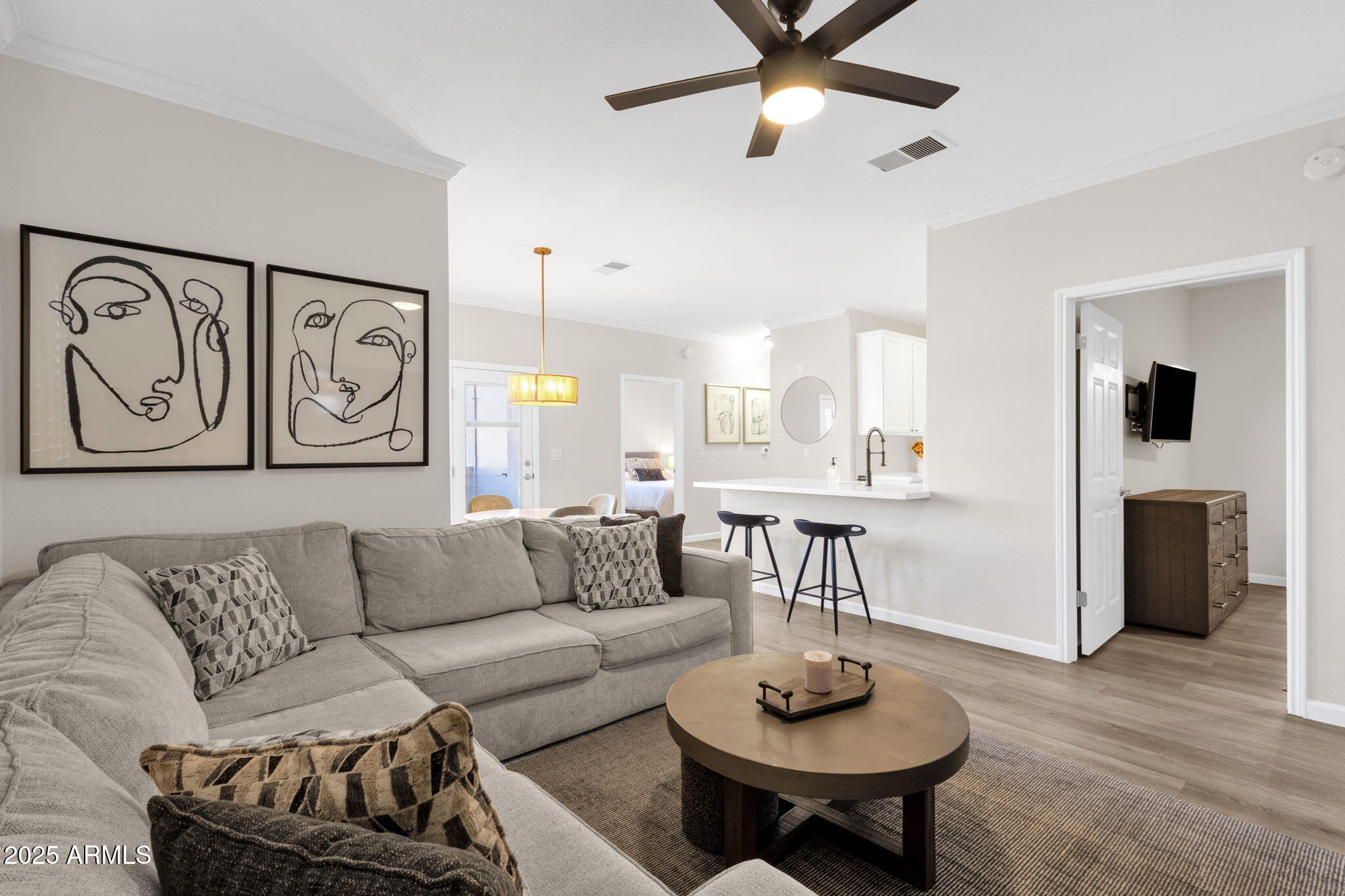7009 E ACOMA Drive, 1081
