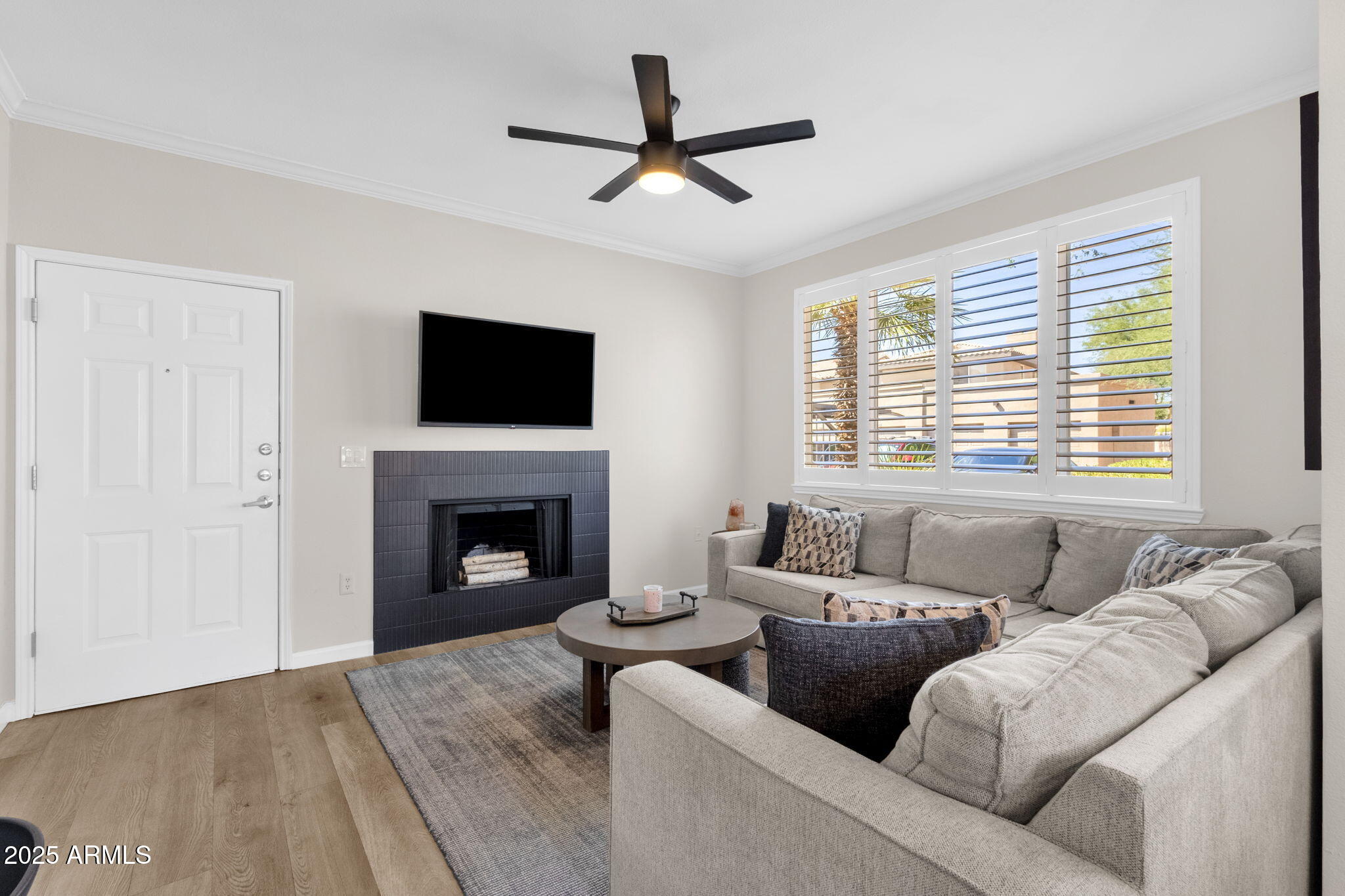 7009 E ACOMA Drive, 1081