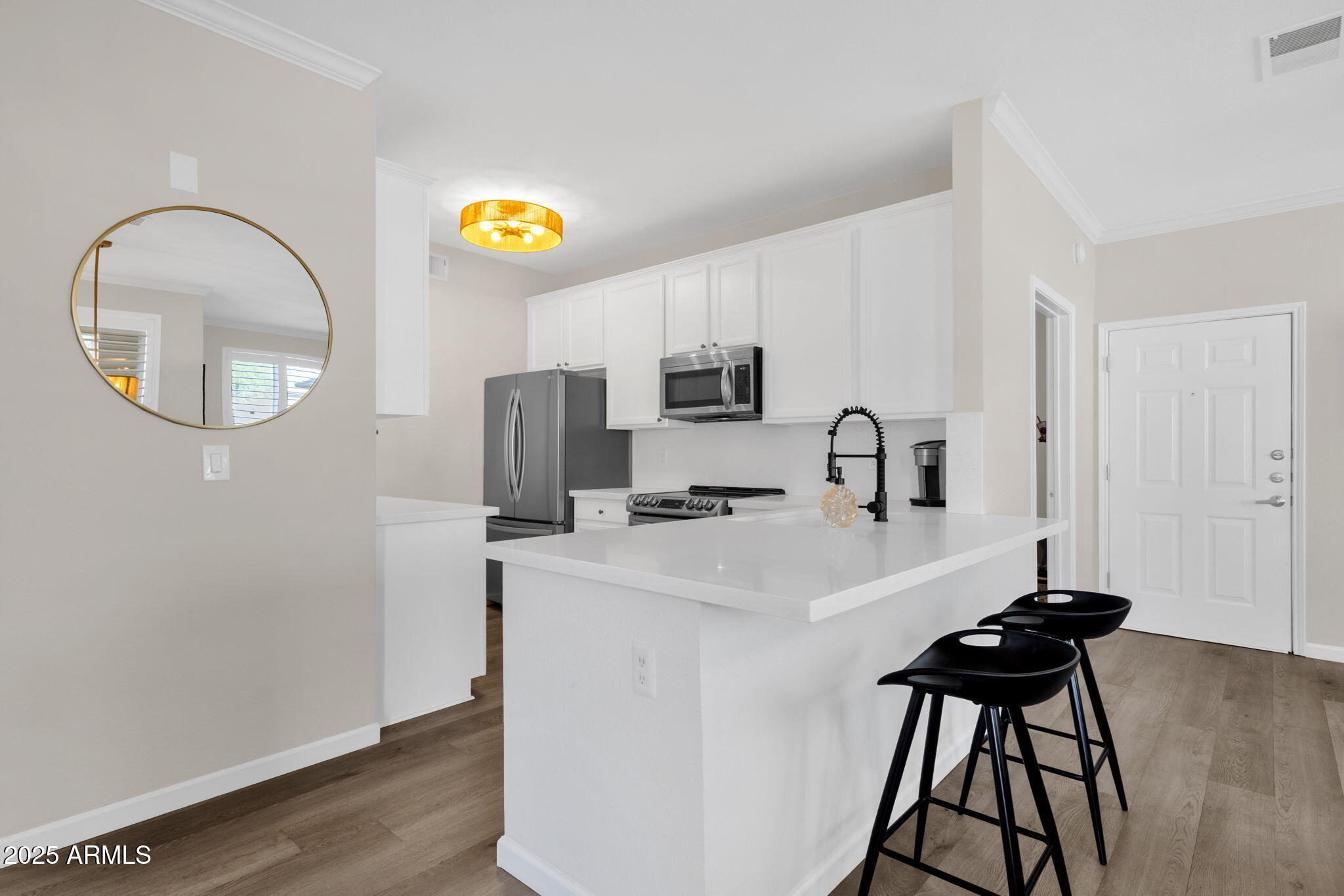 7009 E ACOMA Drive, 1081
