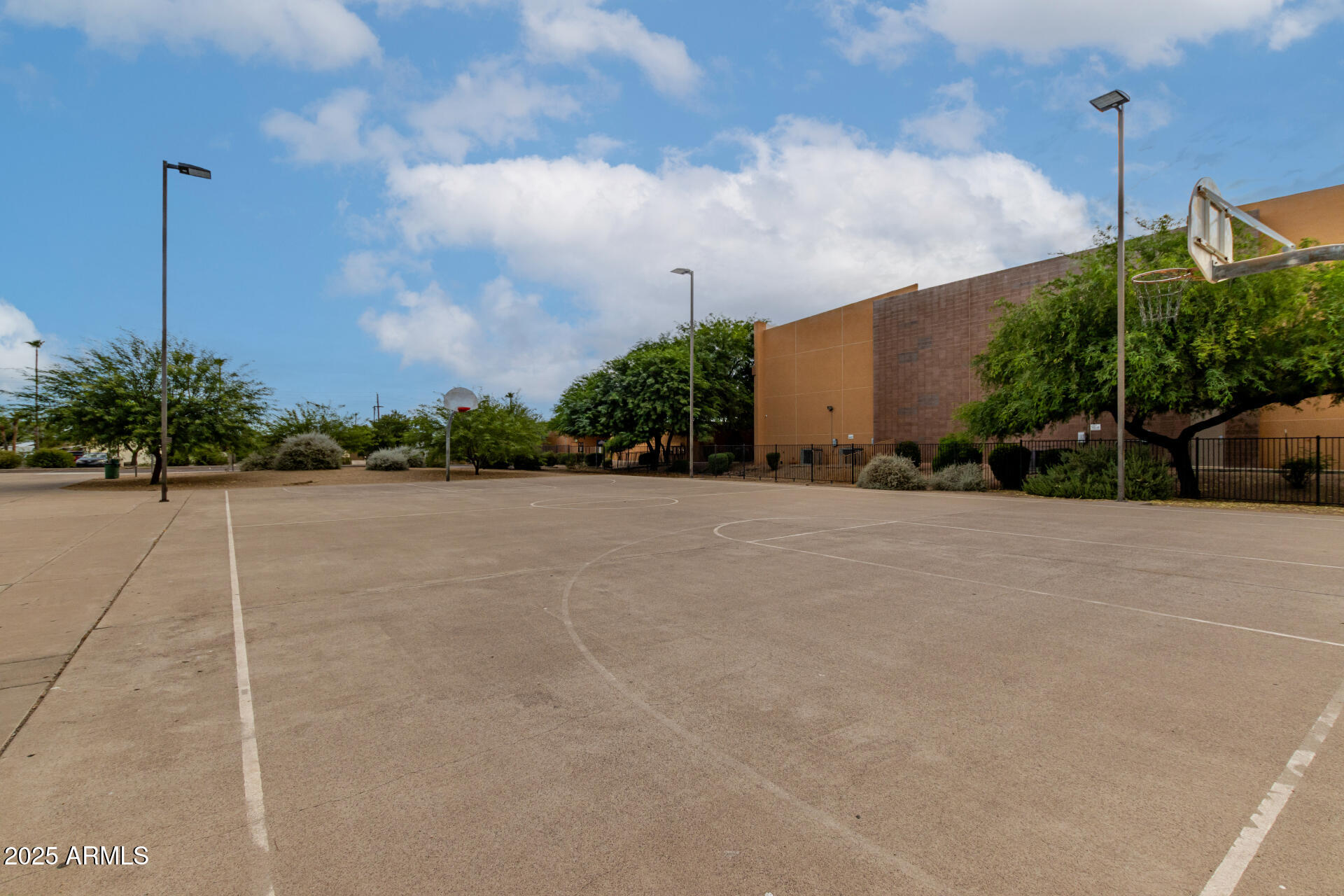 14439 N 32ND Place