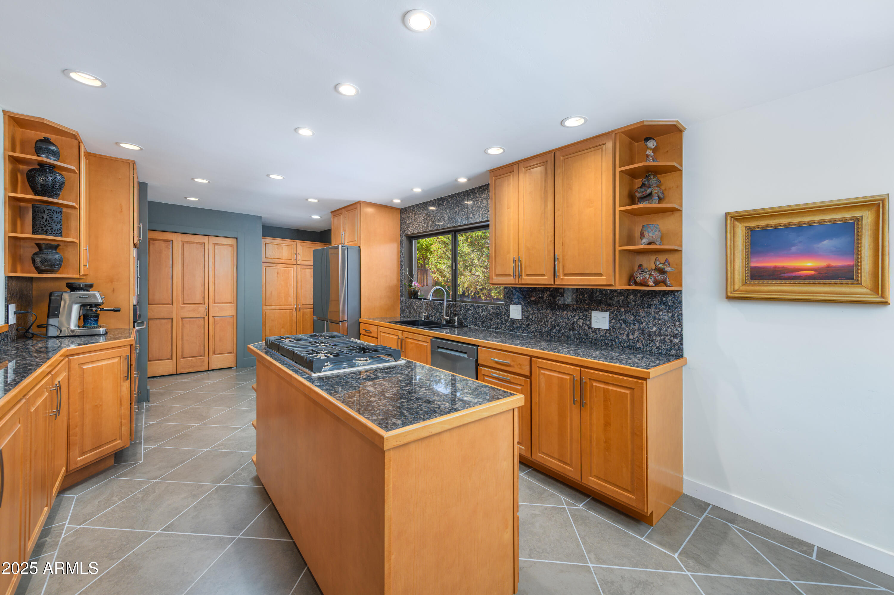 225 SOLDIERS PASS Road