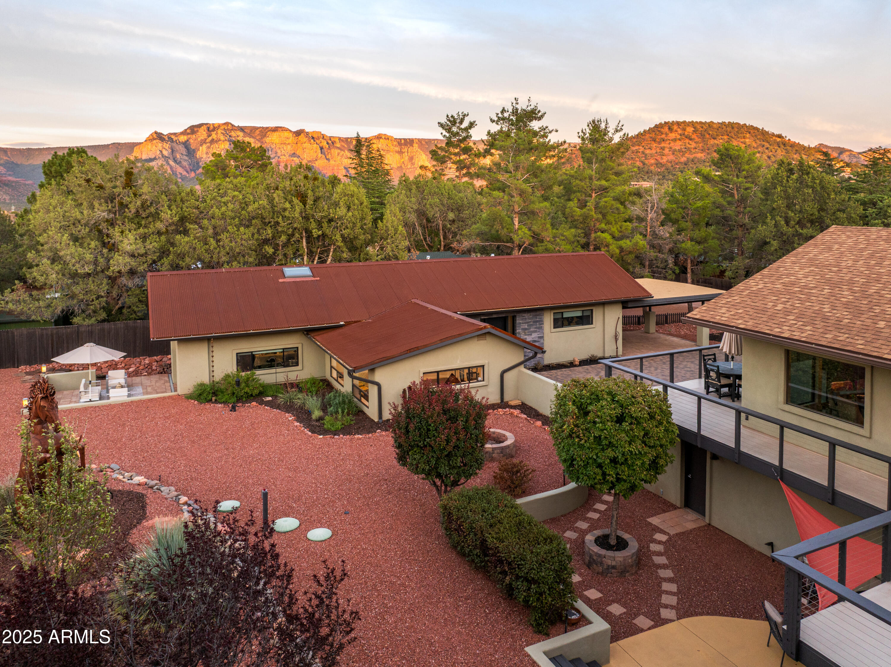 225 SOLDIERS PASS Road