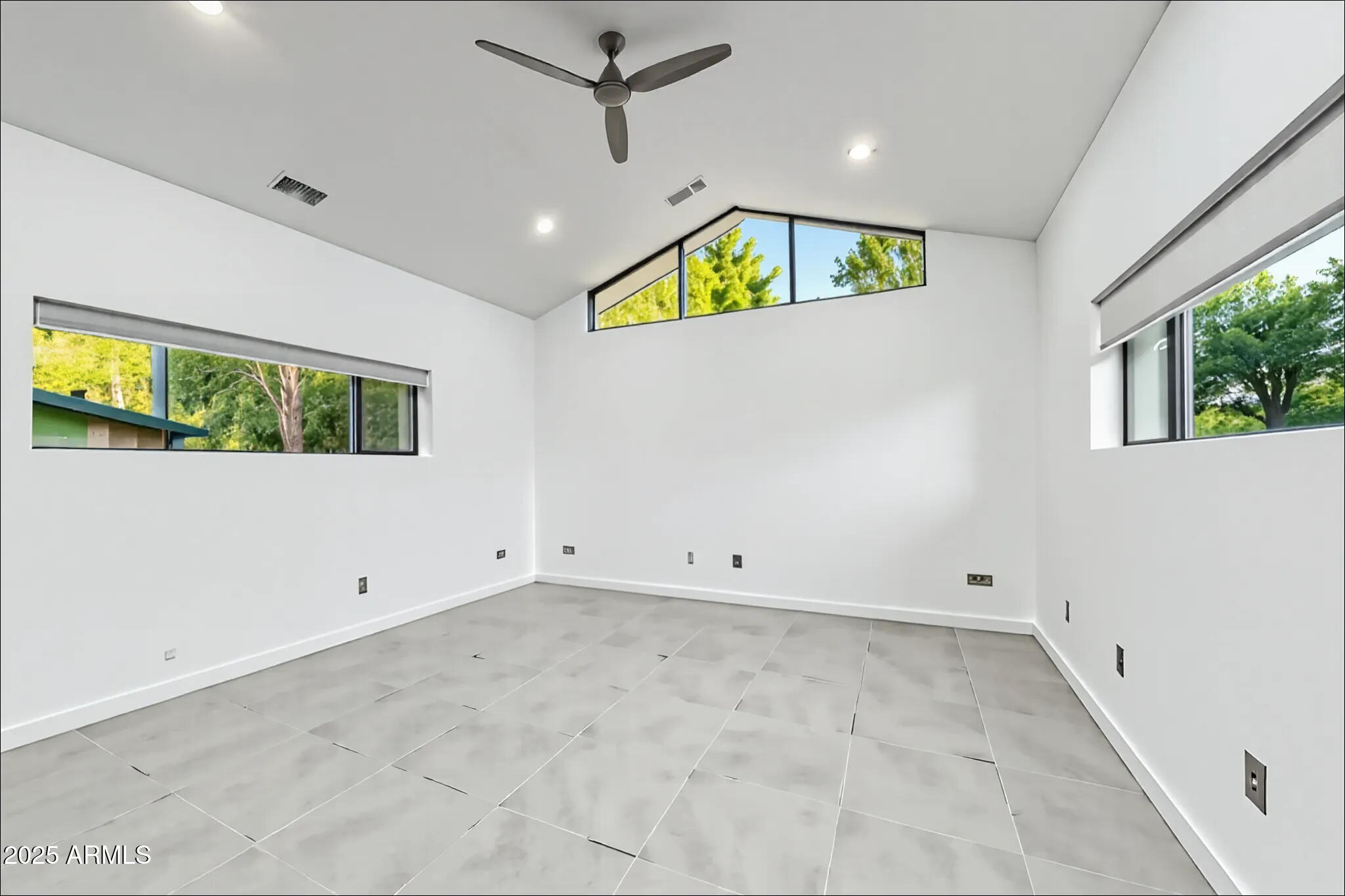 225 SOLDIERS PASS Road