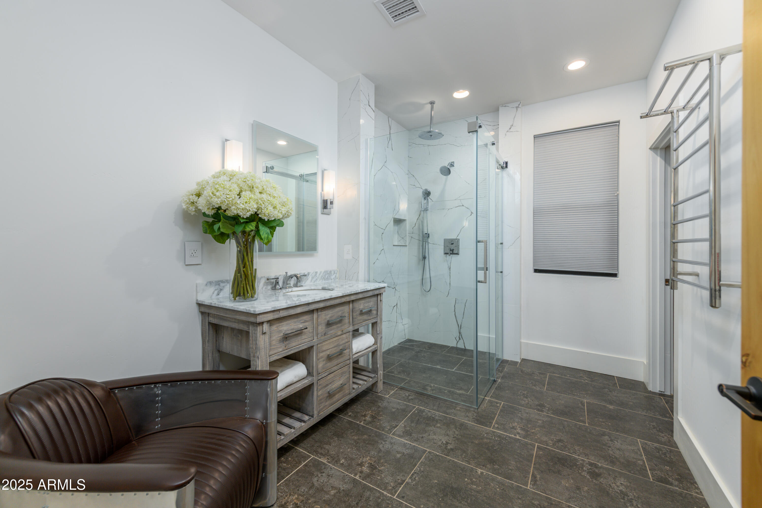 225 SOLDIERS PASS Road