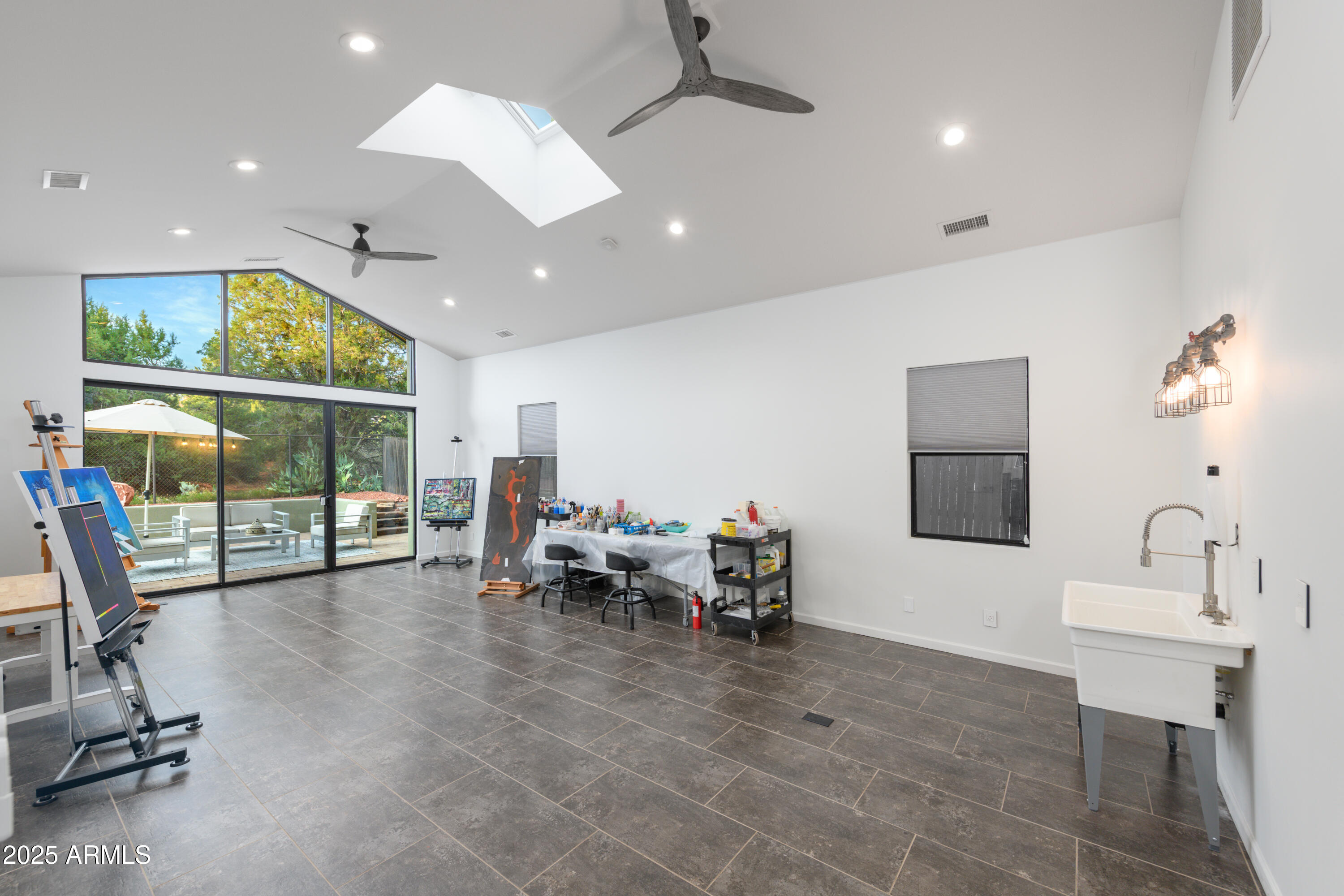 225 SOLDIERS PASS Road