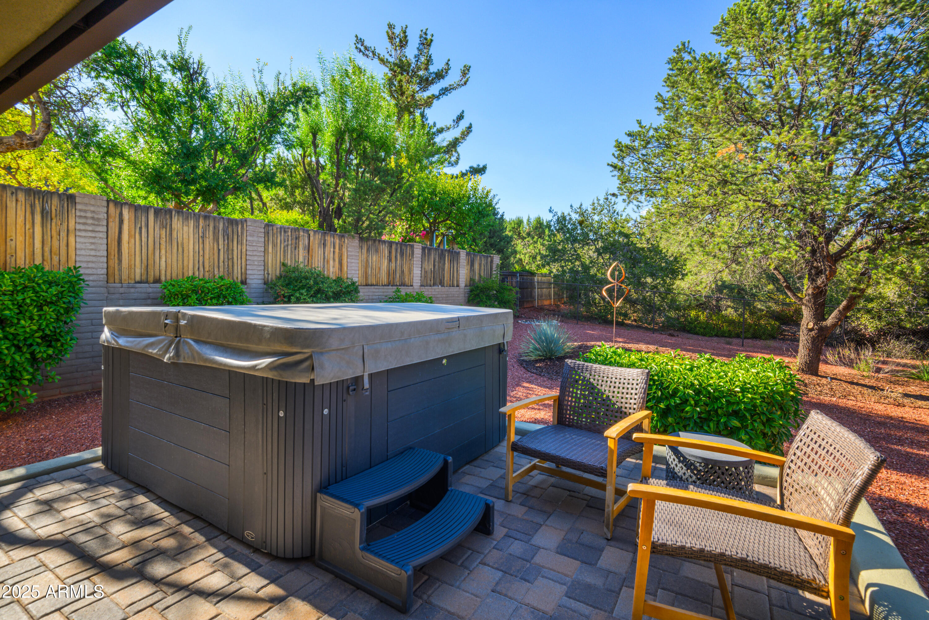 225 SOLDIERS PASS Road