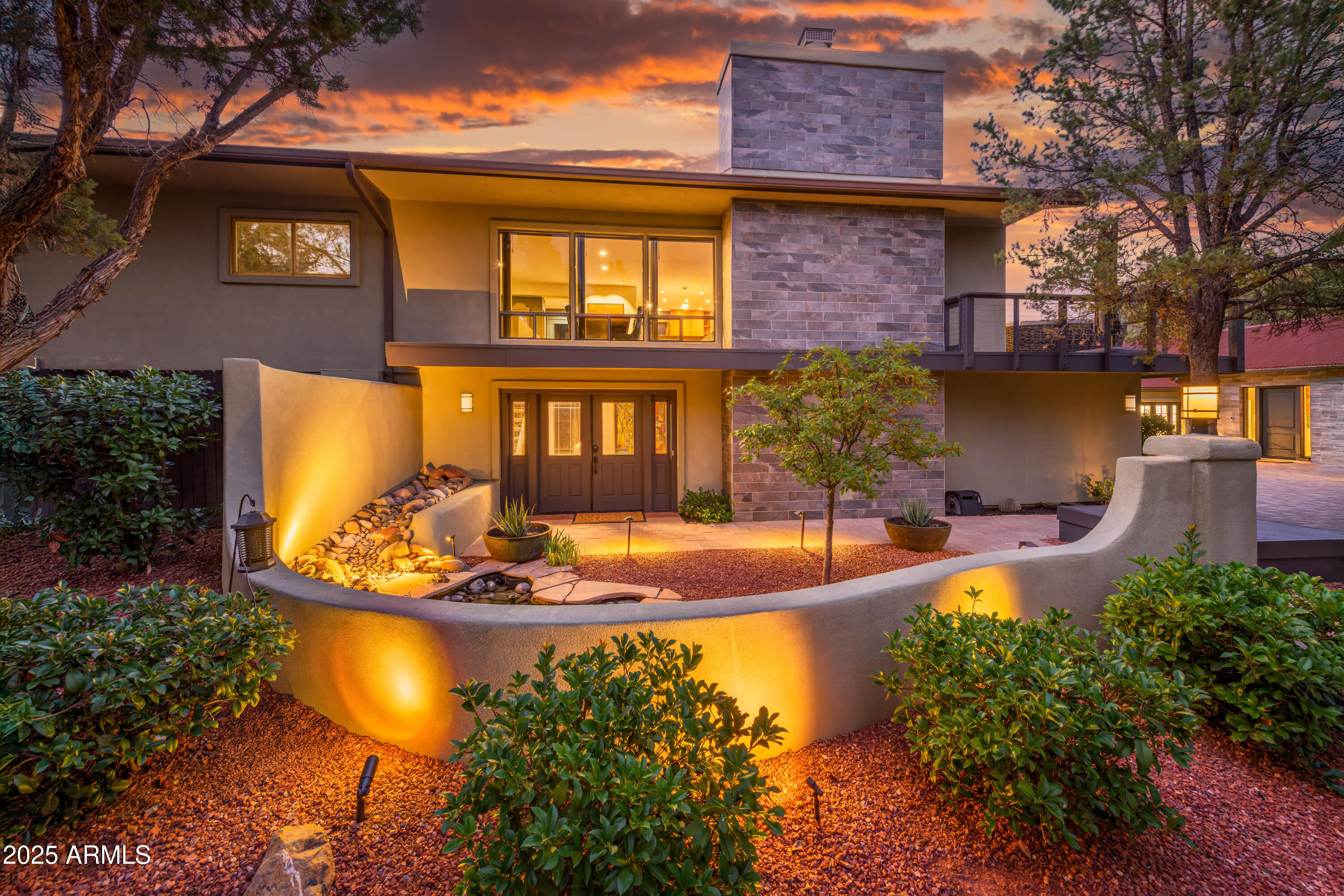 225 SOLDIERS PASS Road