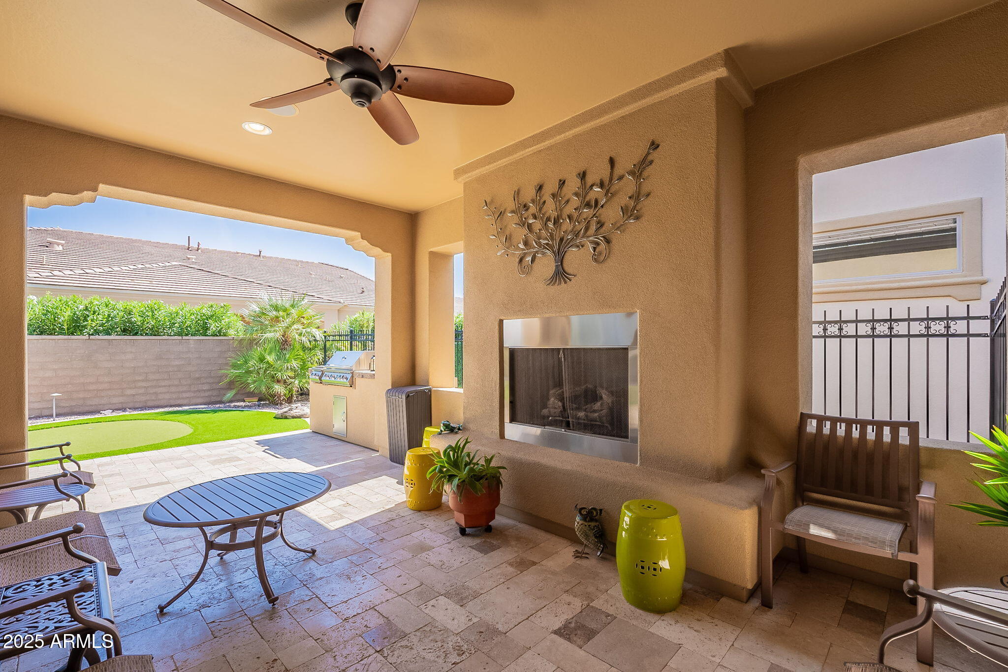 1331 E CORSIA Lane