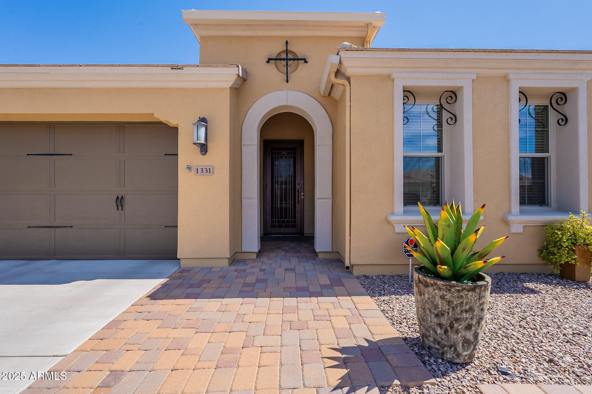 1331 E CORSIA Lane