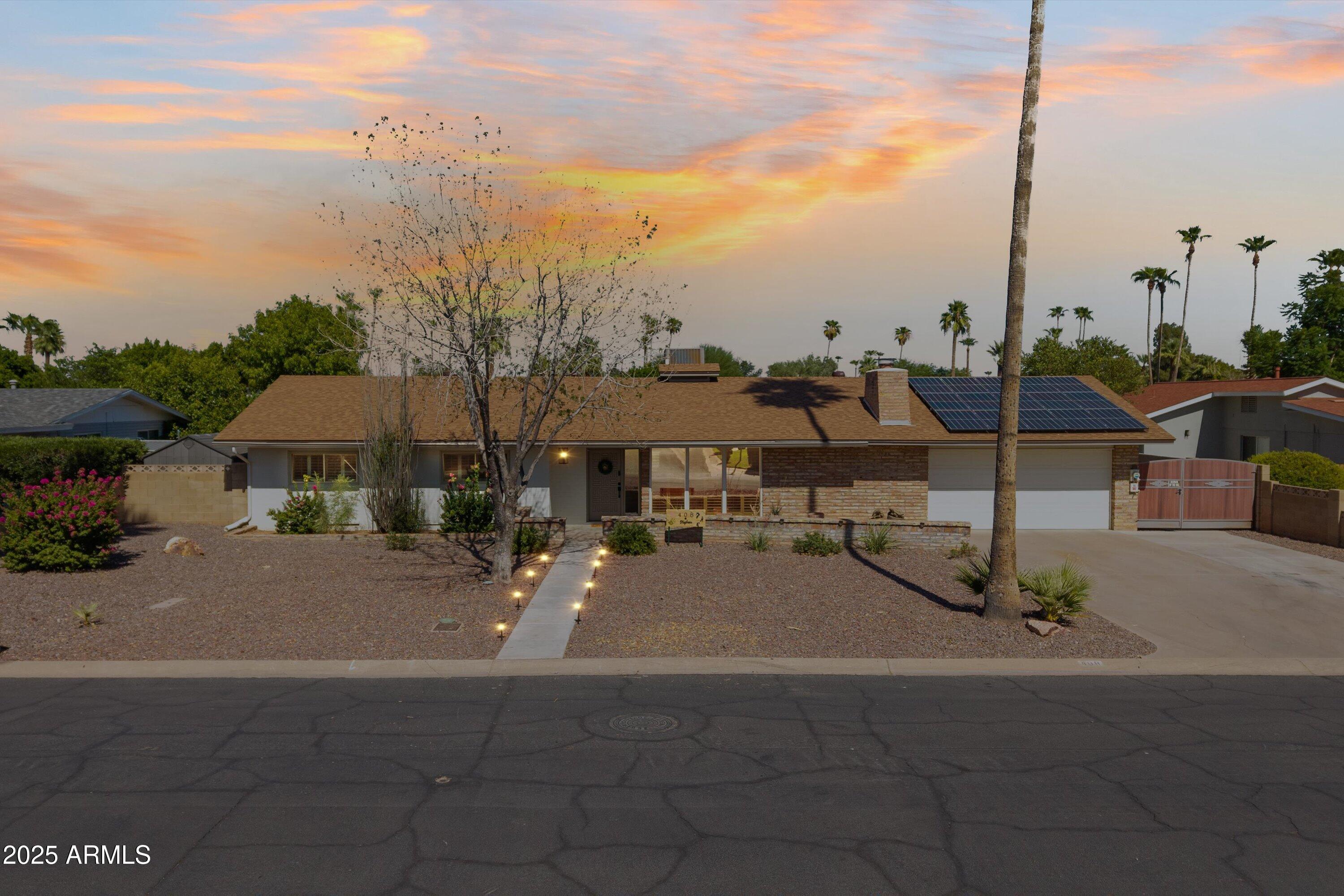 408 REDONDO Drive W