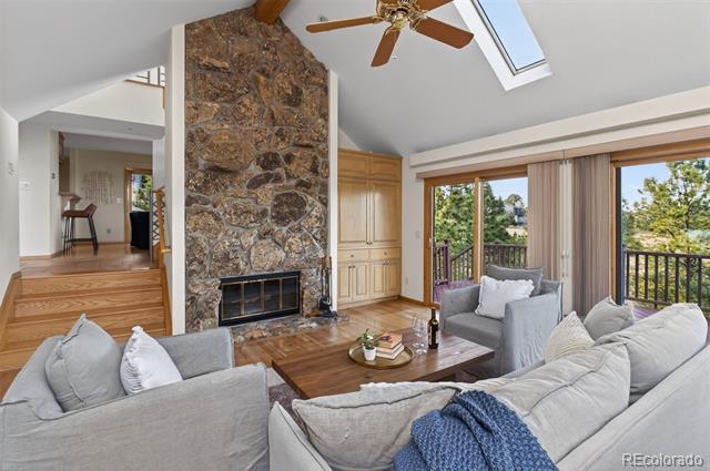 942 Gilia Drive