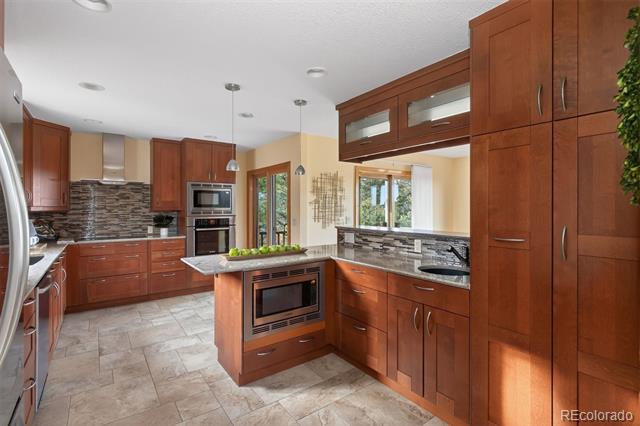 942 Gilia Drive