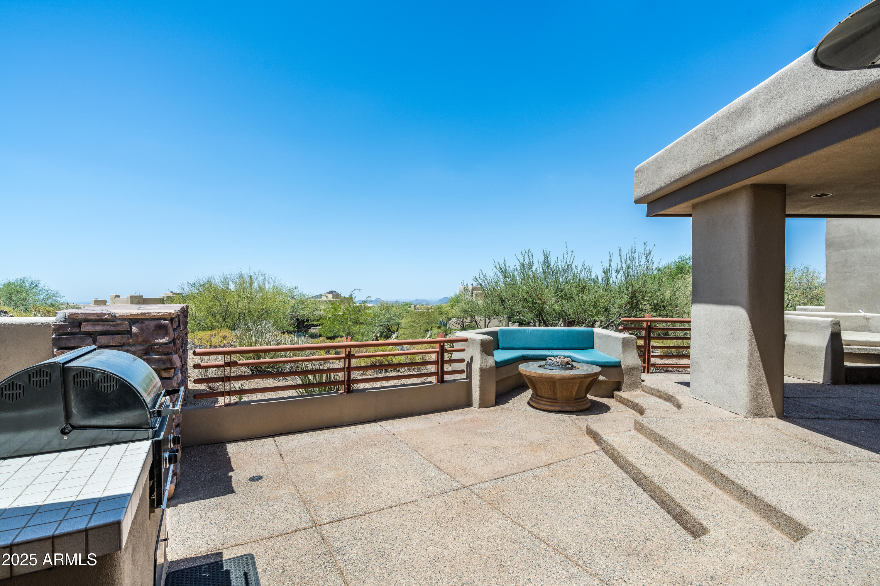 11163 E PROSPECT POINT Drive