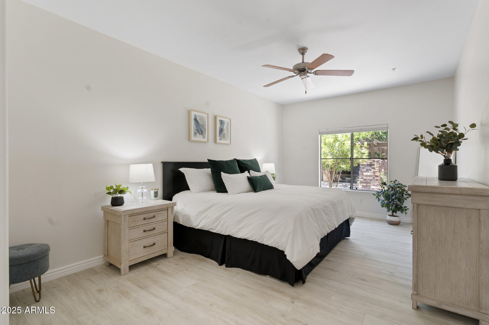 5350 E Deer Valley Drive, 1276