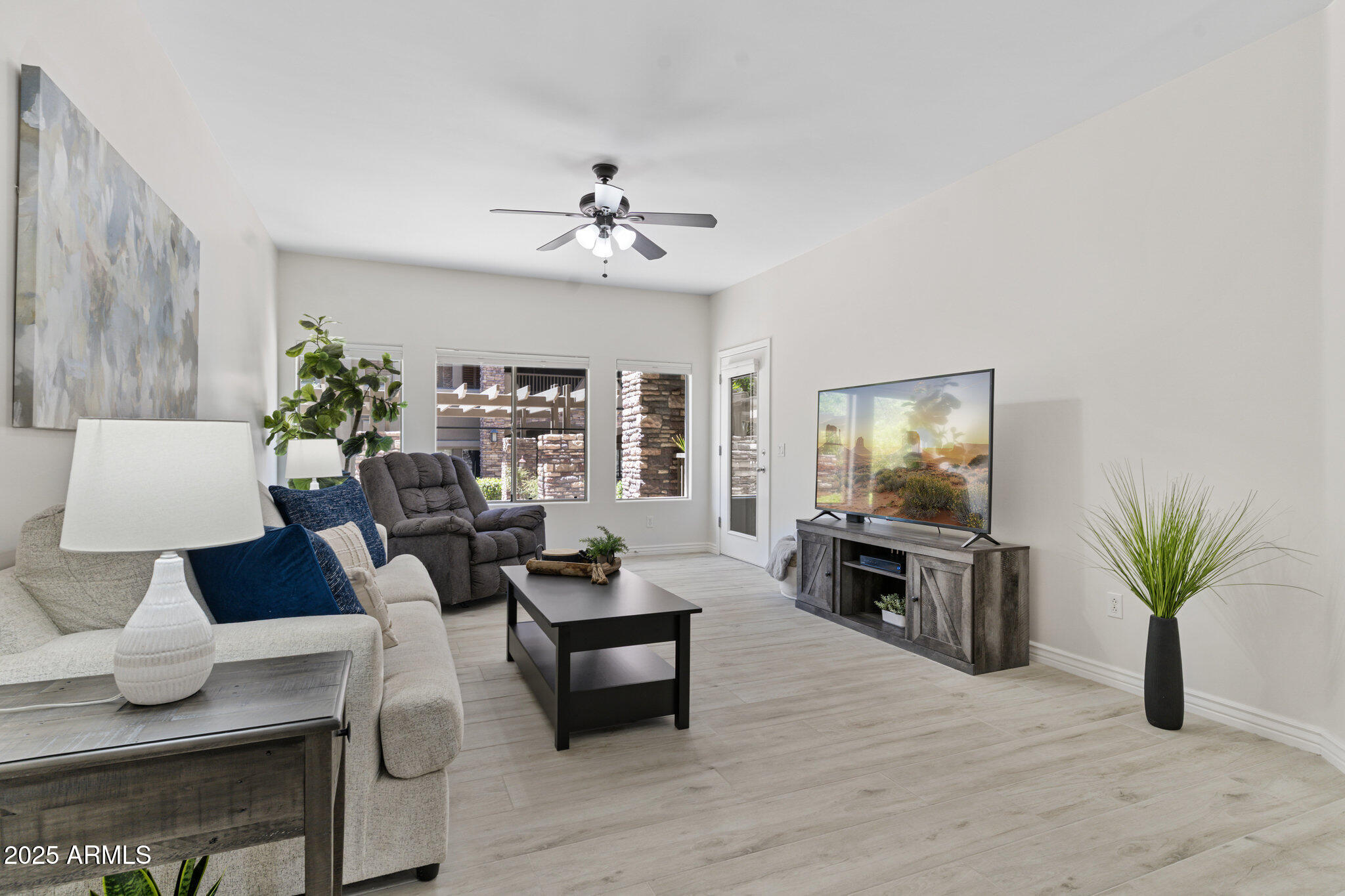 5350 E Deer Valley Drive, 1276