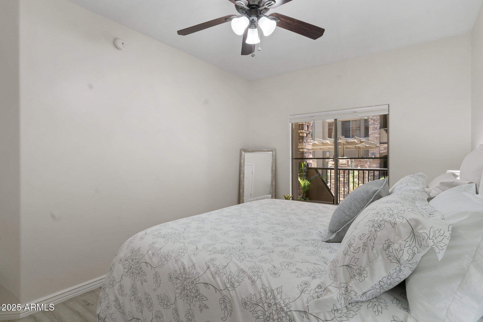 5350 E Deer Valley Drive, 1276