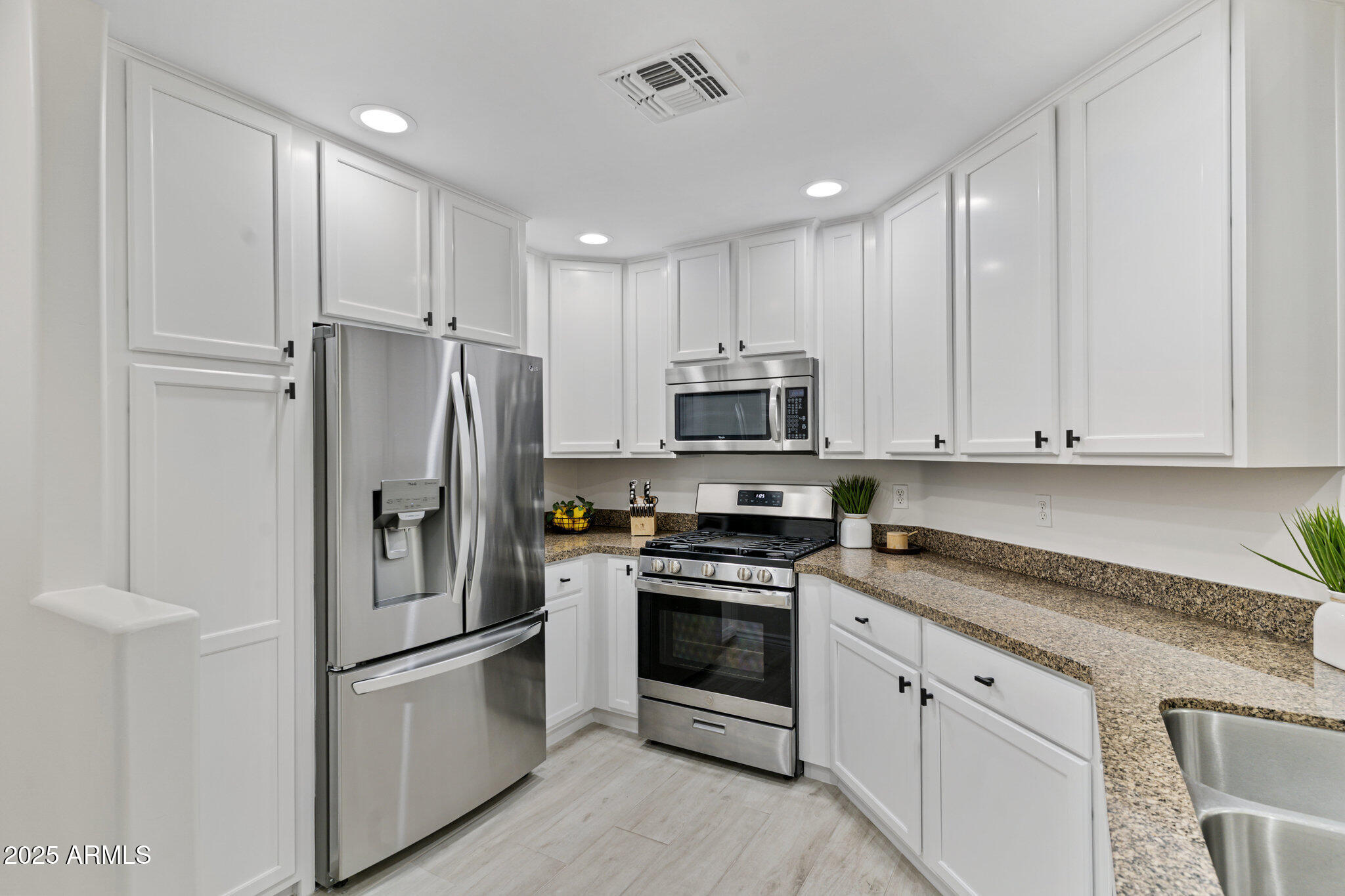 5350 E Deer Valley Drive, 1276