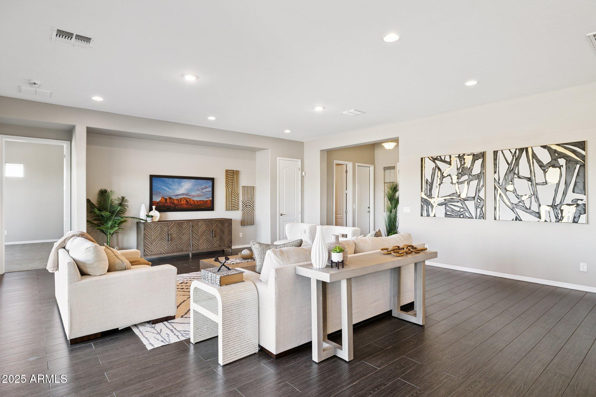 7707 S 43RD Place