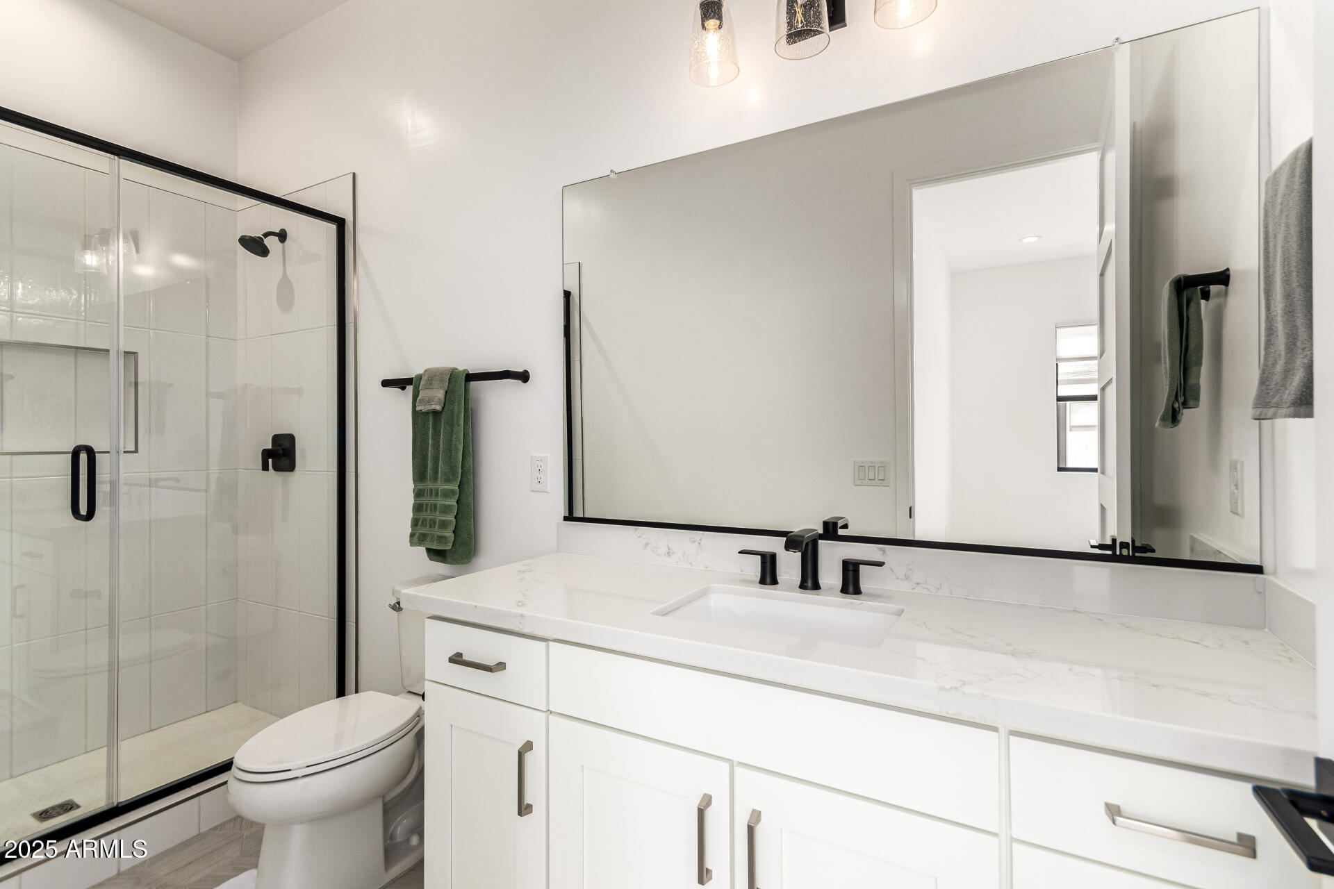 3317 W DESERT DAWN Drive