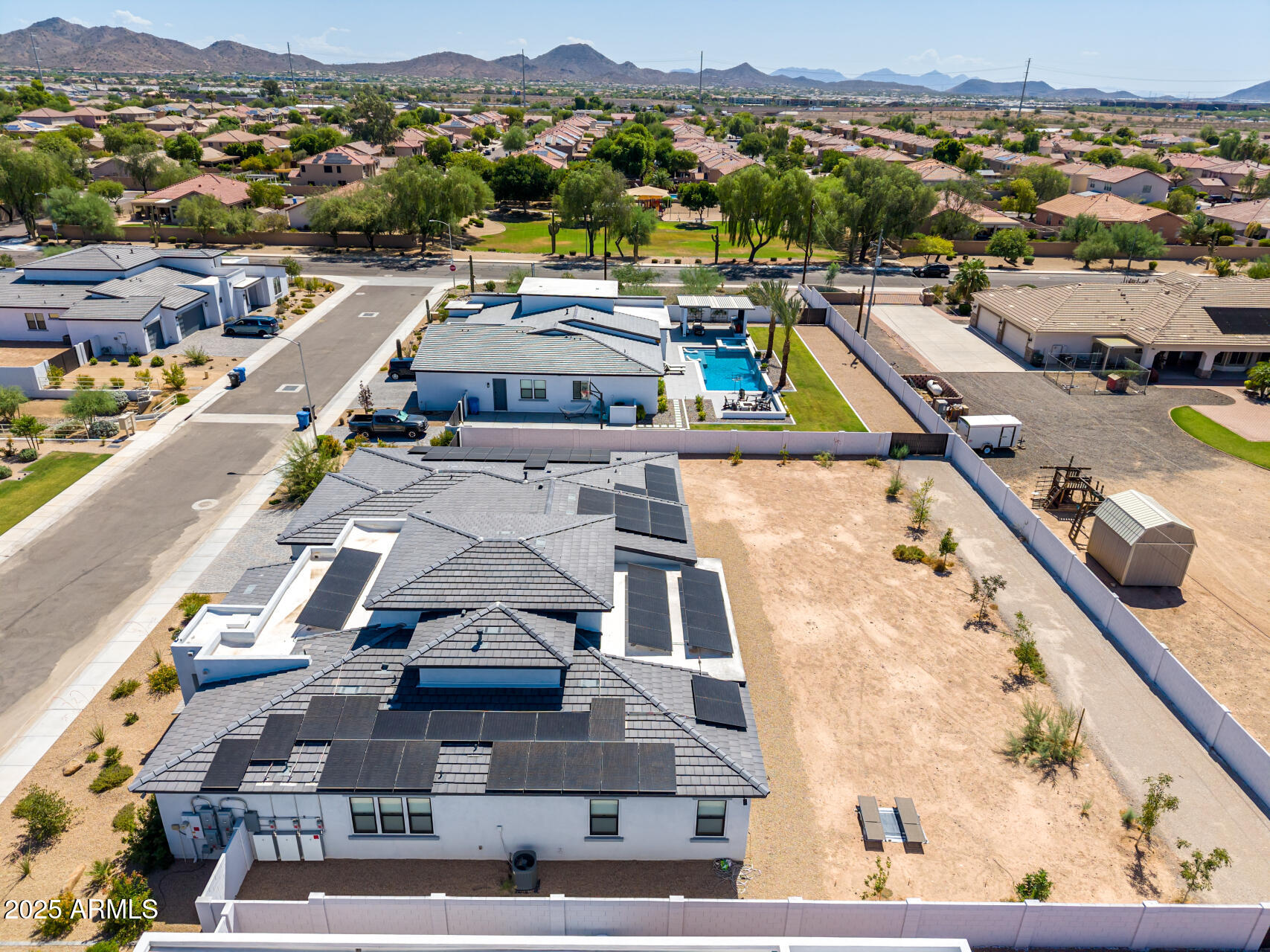 3317 W DESERT DAWN Drive