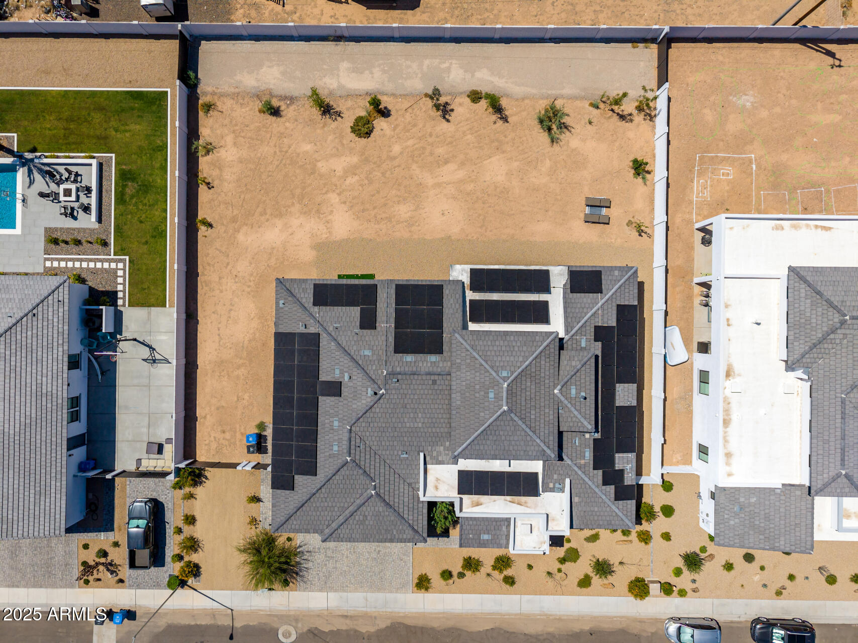 3317 W DESERT DAWN Drive