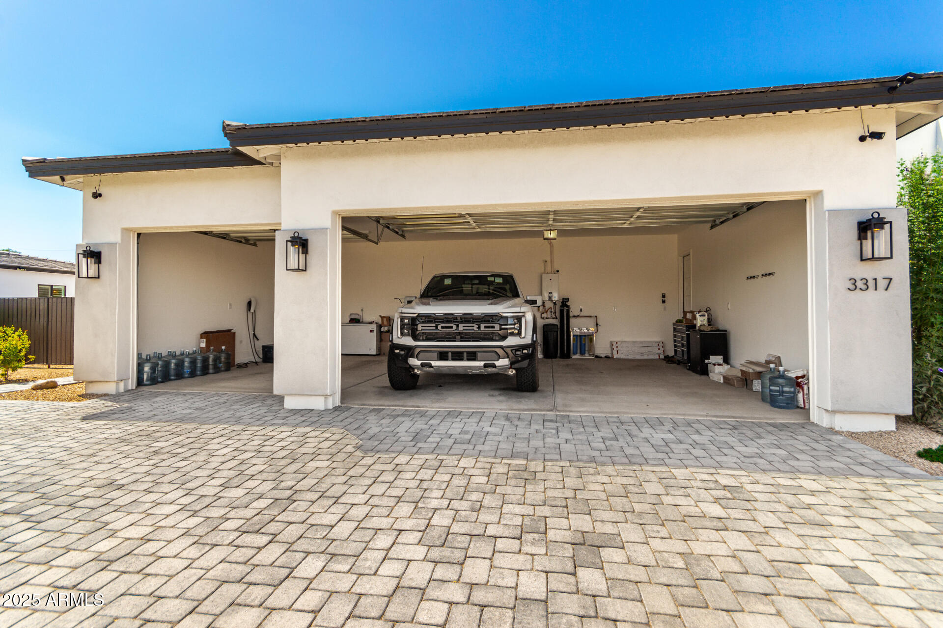 3317 W DESERT DAWN Drive