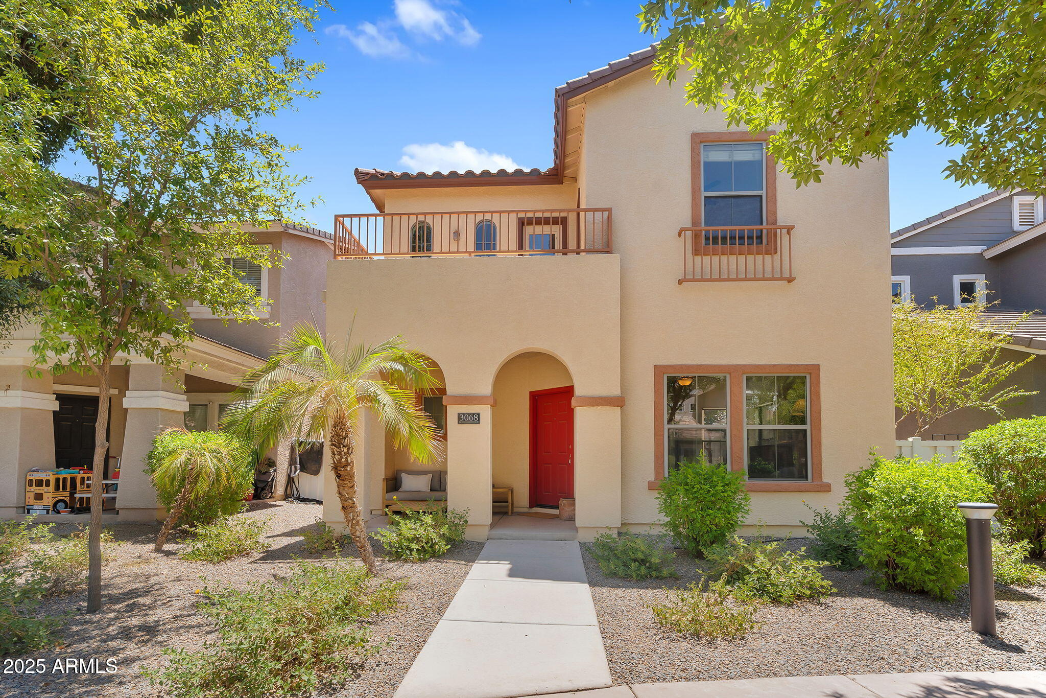 3068 E TAMARISK Street