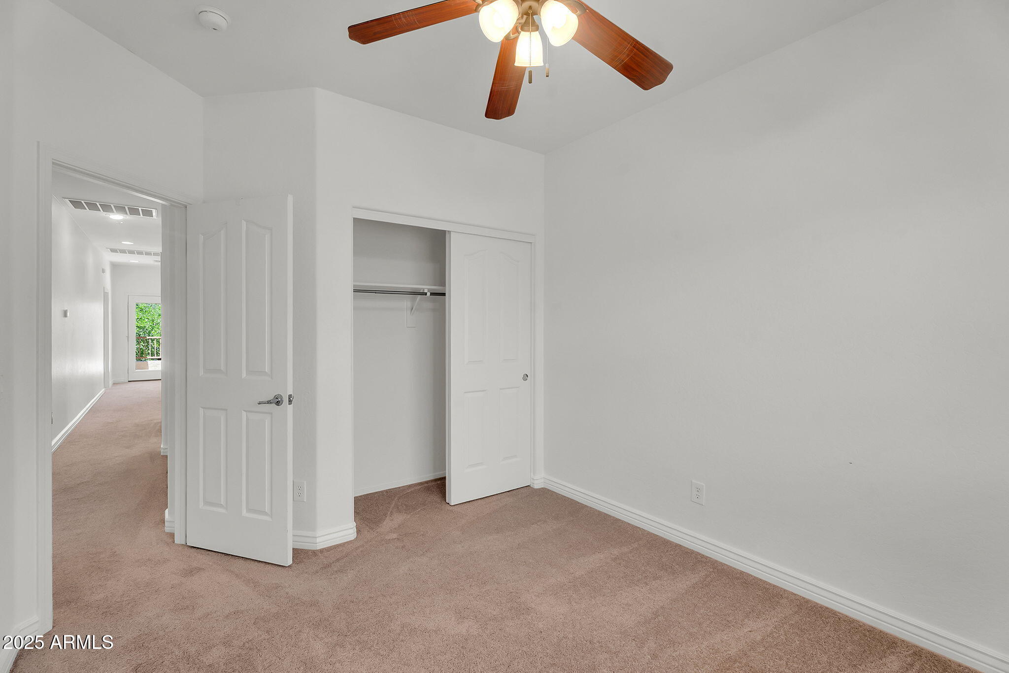 3068 E TAMARISK Street