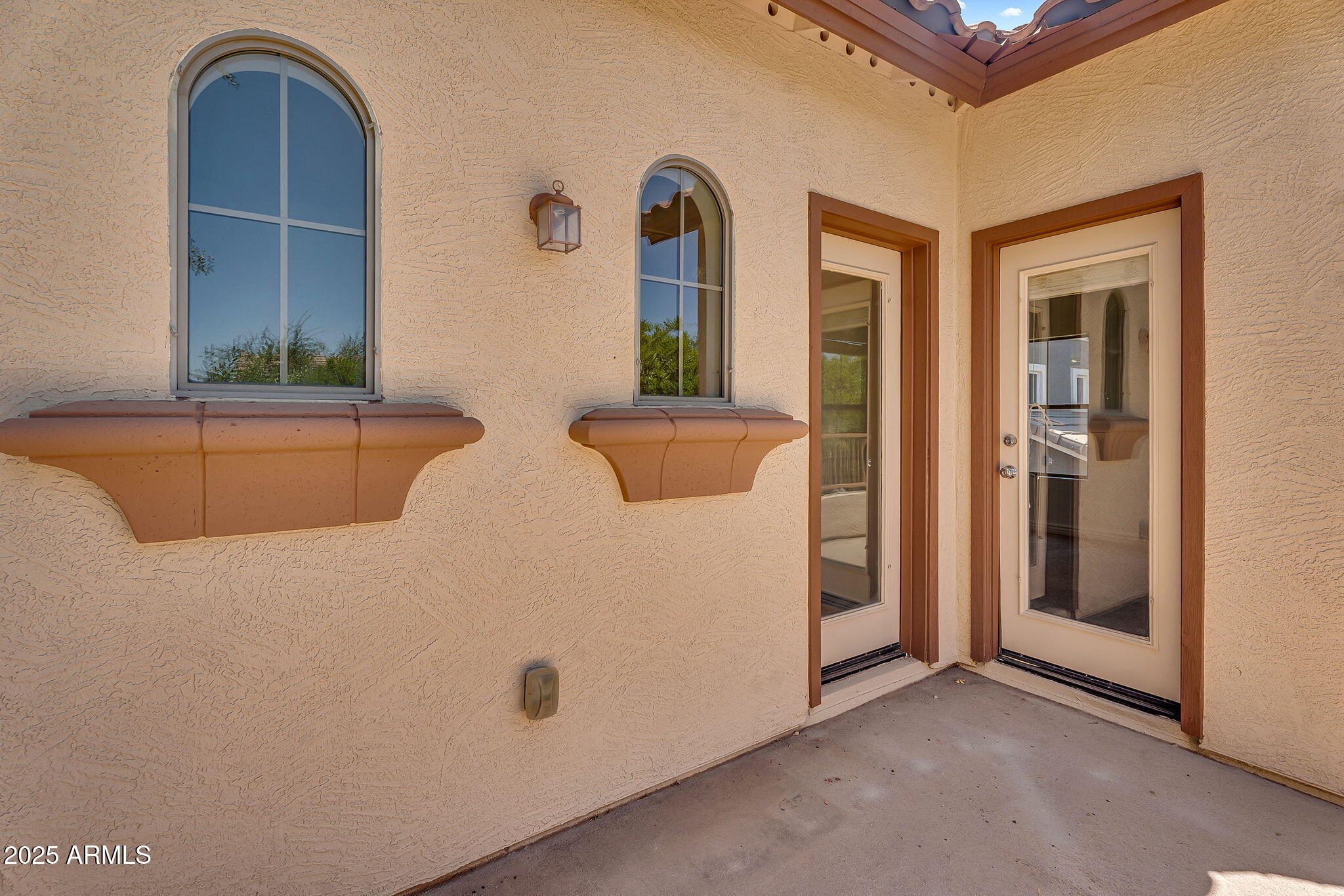 3068 E TAMARISK Street