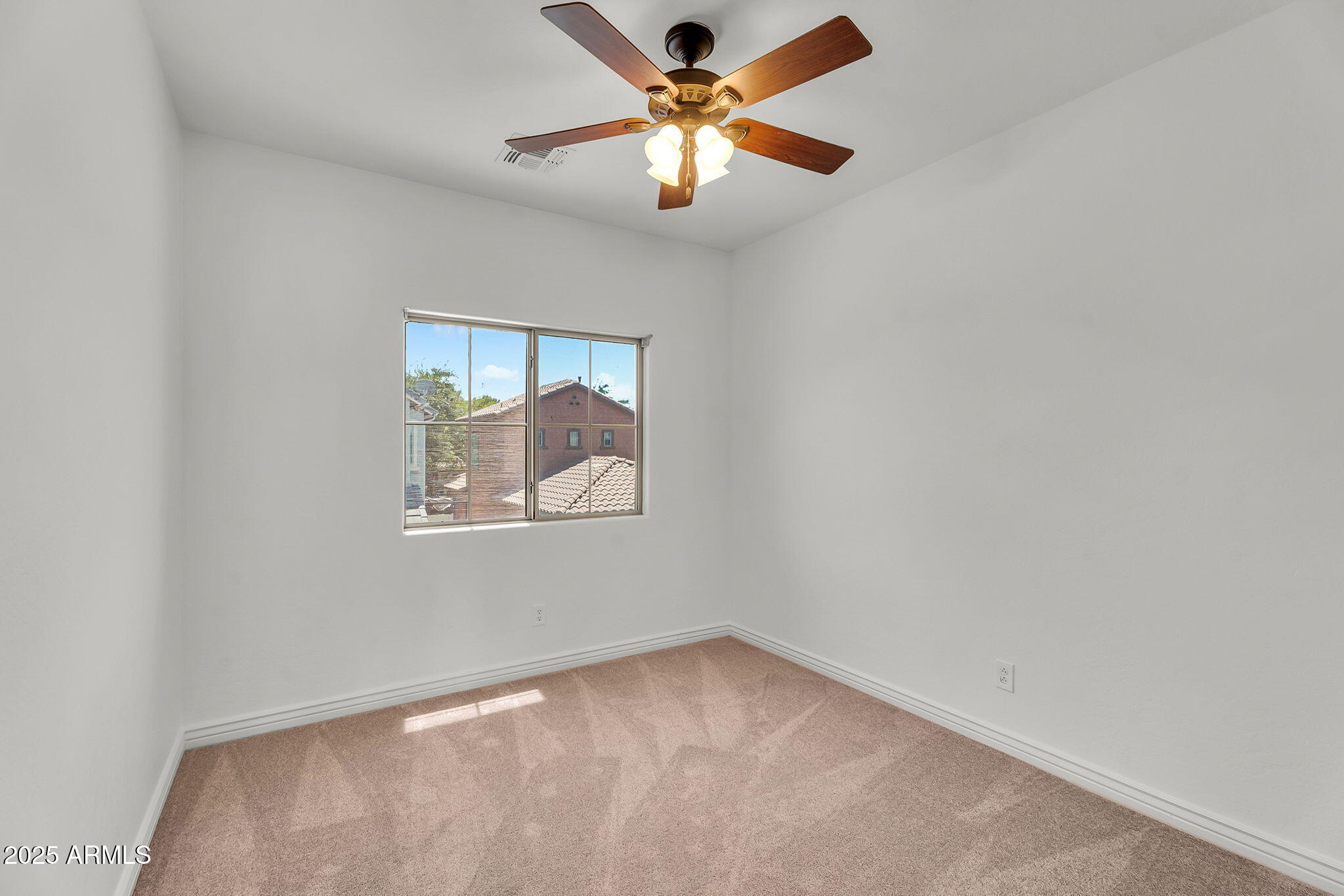 3068 E TAMARISK Street